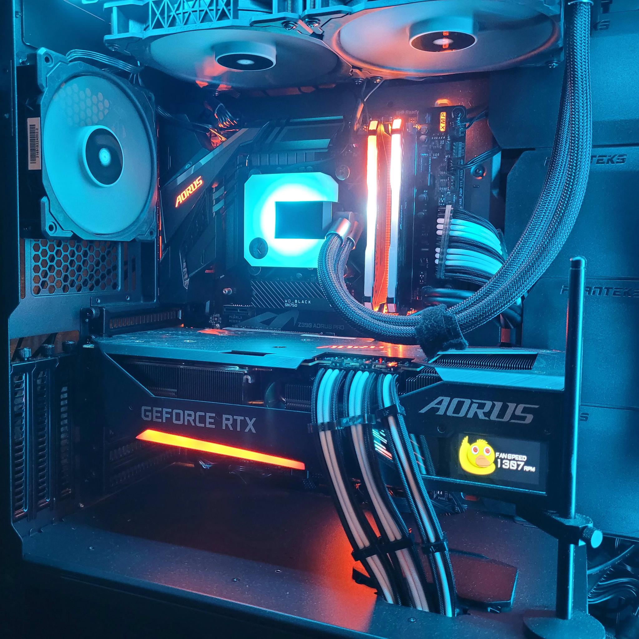 Gigabyte Aorus Master RTX 3070 Ti w/ LCD