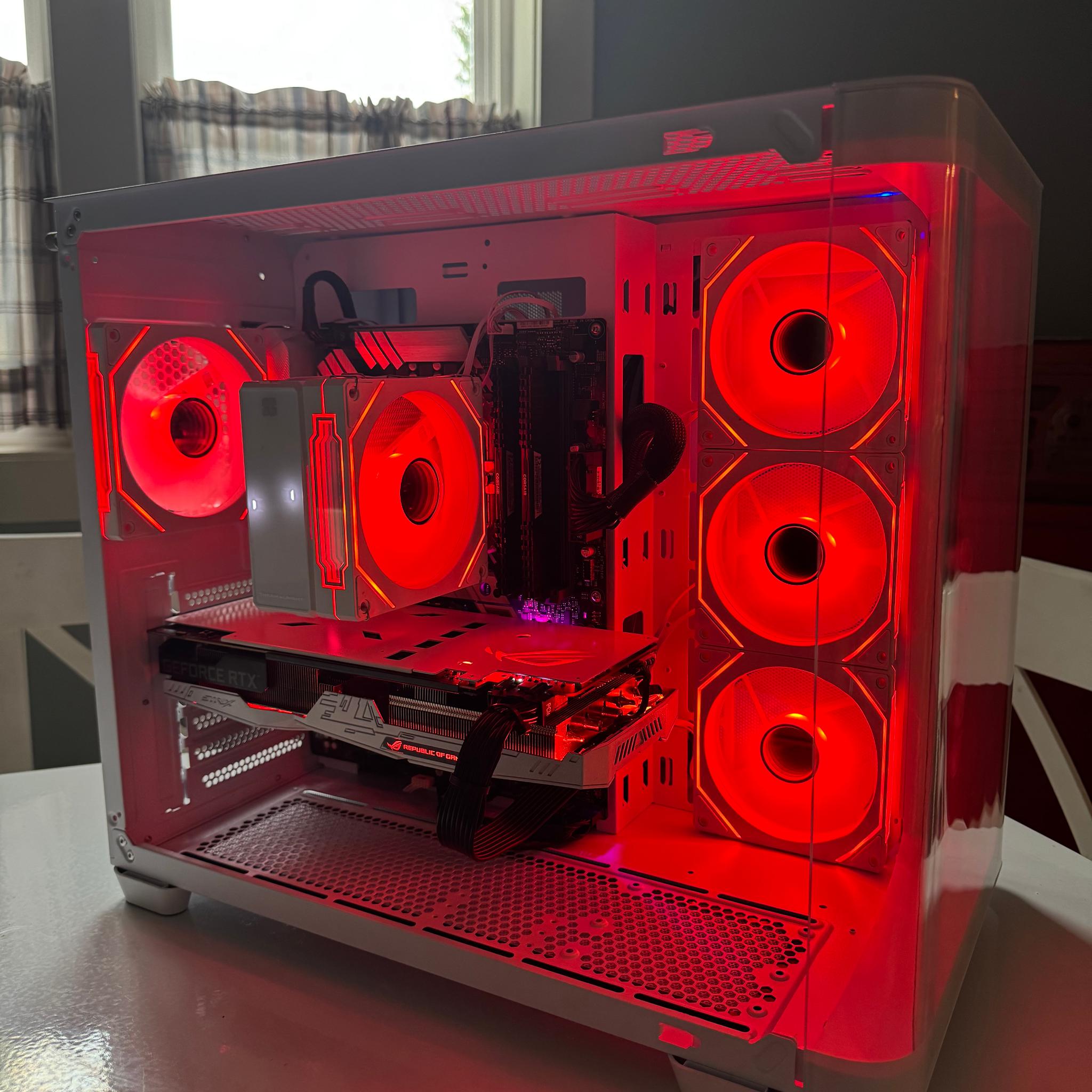 !!Panda themed gaming PC!! Ryzen 5 4500 - 2060 - 16 GBs - 512 Nvme