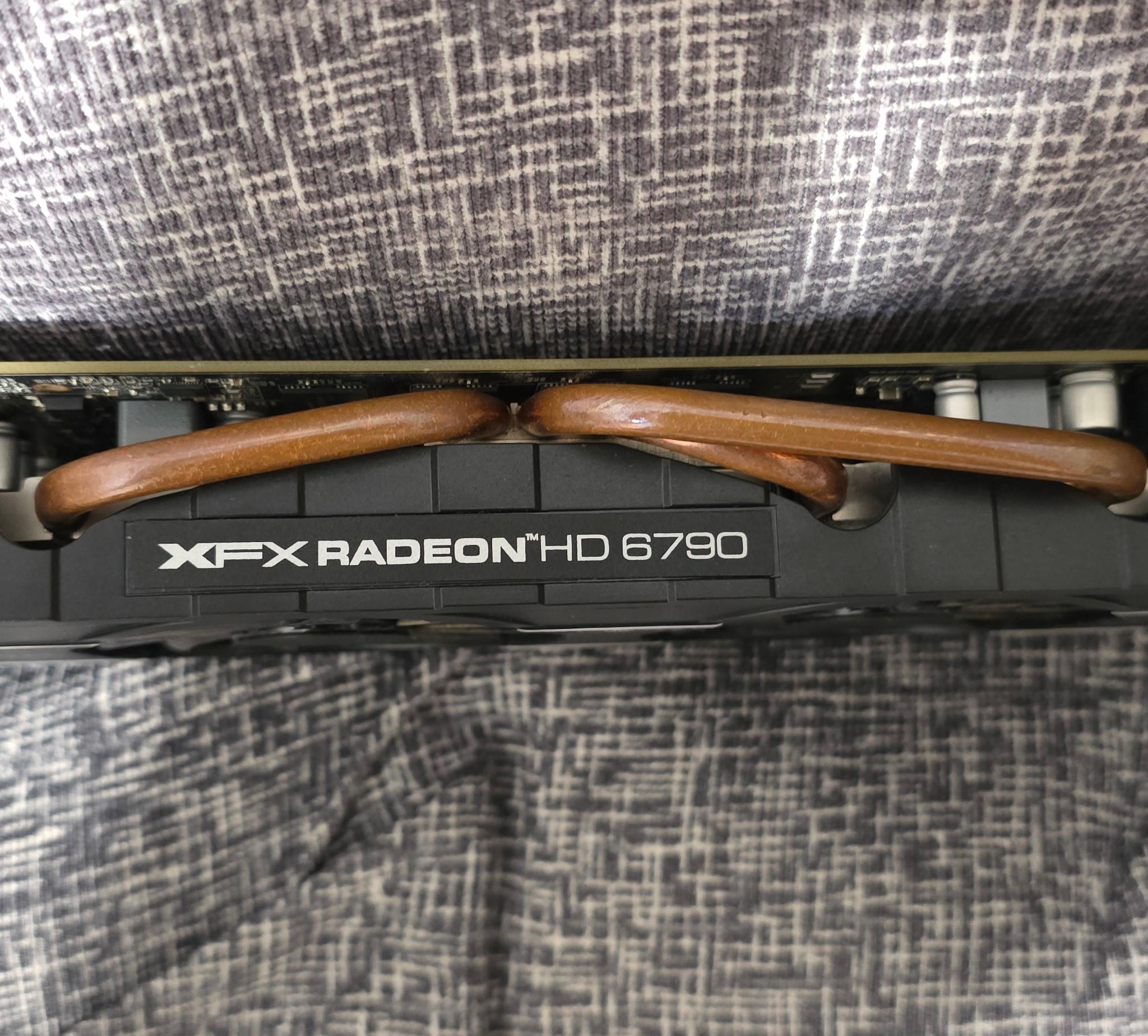 XFX AMD HD 6790 1GB GDDR5 w/Dual mDP HDMI DVI Graphics Card HD-679X-ZD