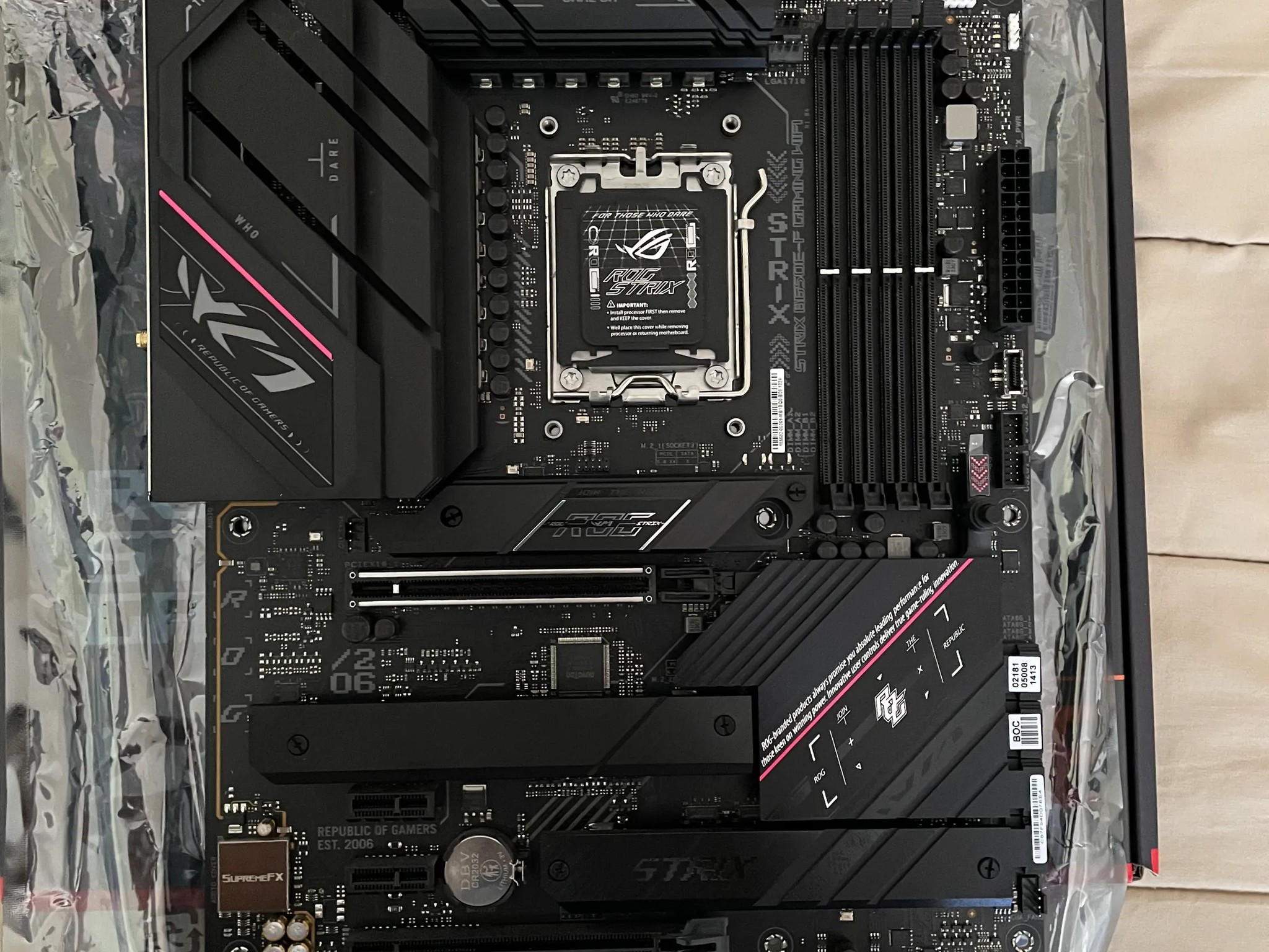 ASUS ROG STRIX B650E-F GAMING WIFI AM5 ATX Motherboard