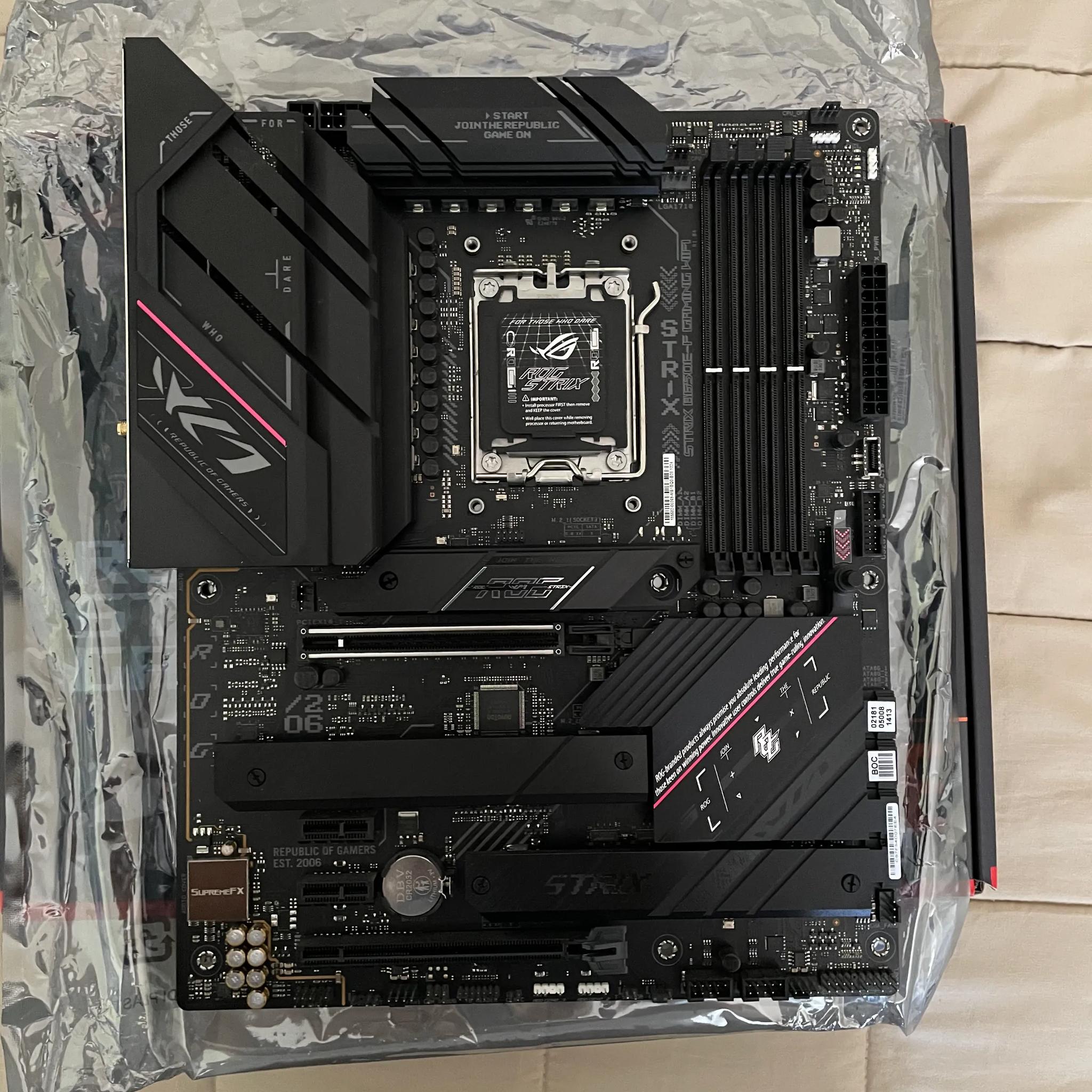 ASUS ROG STRIX B650E-F GAMING WIFI AM5 ATX Motherboard