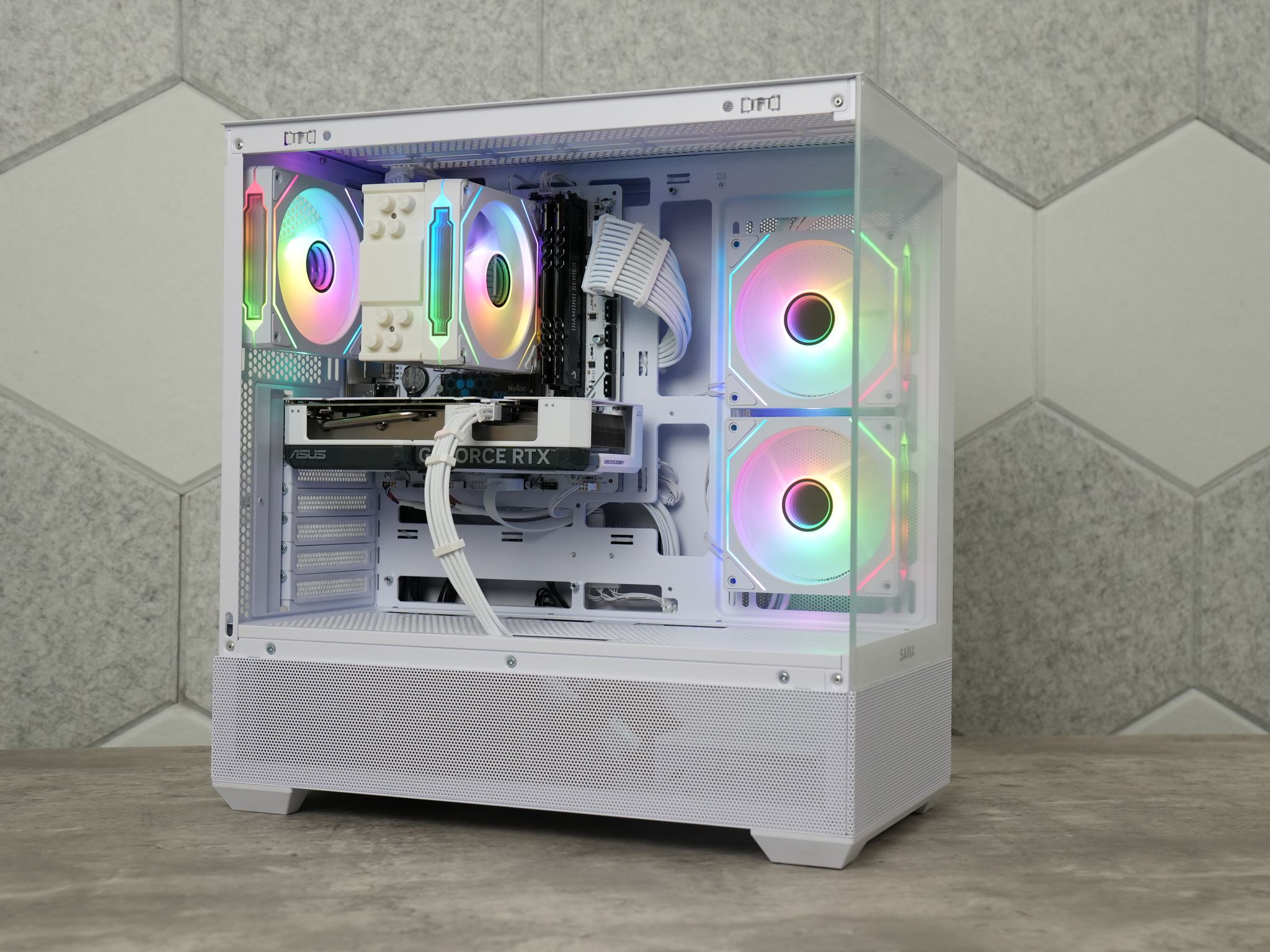 Gaming PC | RTX 4060 | RYZEN 7 2700X | 32GB RAM | 1TB SSD | WIN 11 |