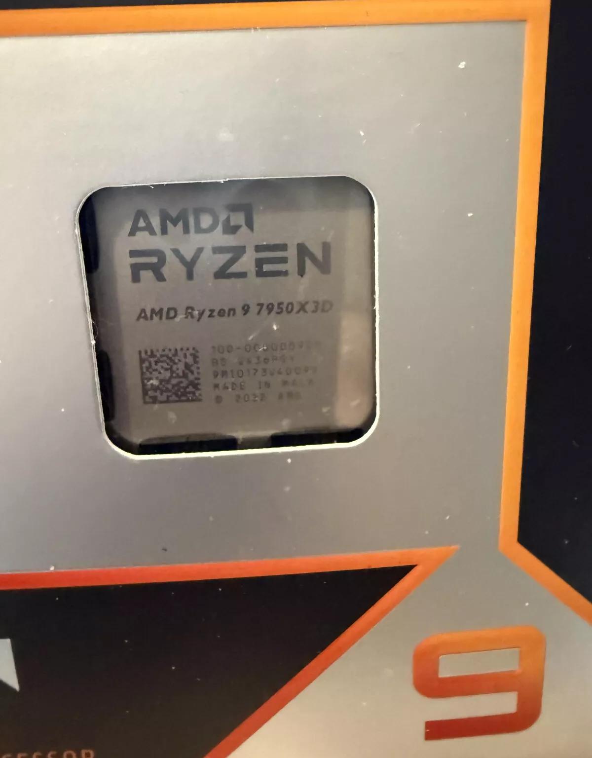 AMD RYZEN 9 7950X3D