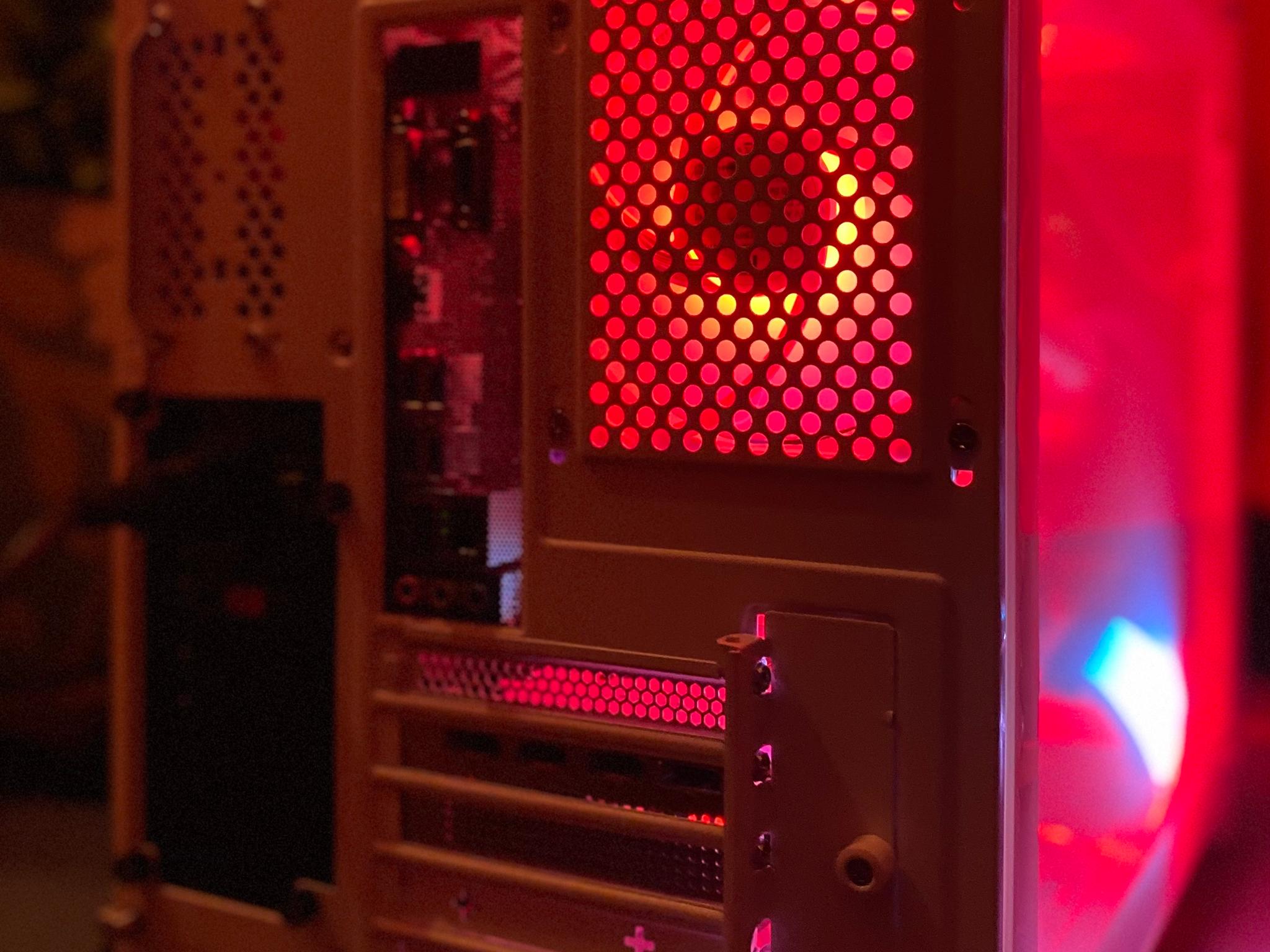 (Liquid-cooled) RX 5700XT| Ryzen 5| 16GB TFoRCE DDR4 RGB RAM| 1TB NVMe SSD| Windows 11 PRO w/ Deku💫