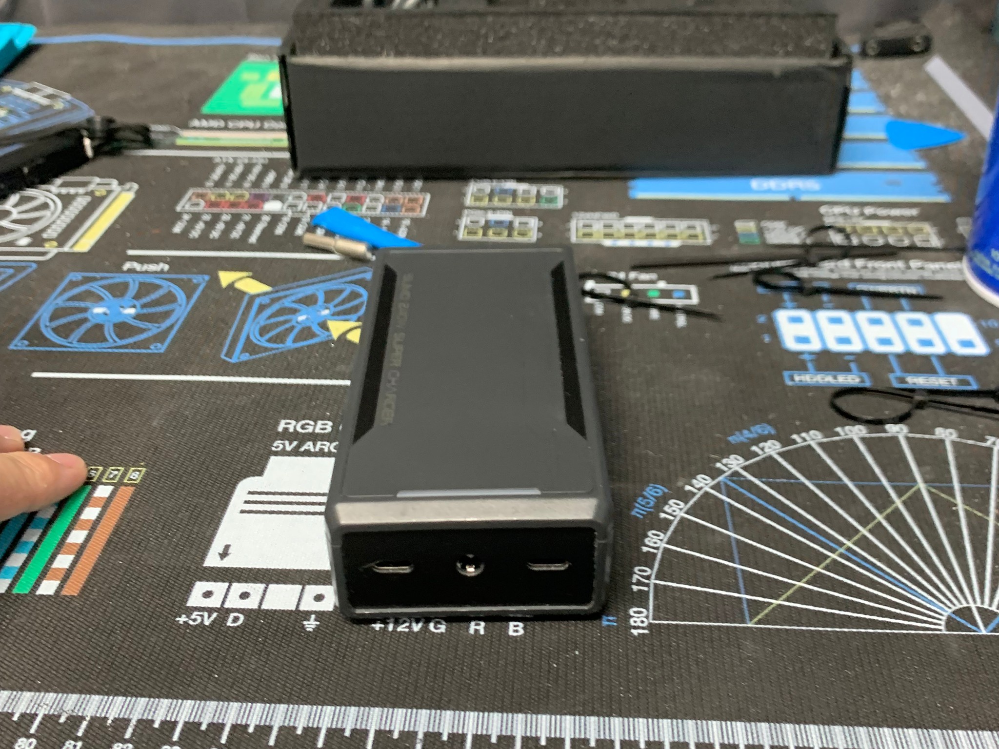 Used SlimQ 240w GaN universal laptop charger