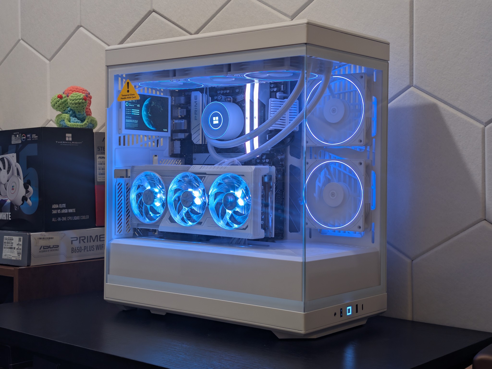 🐻‍❄️🔥4K Gaming Beast | RX 9070XT | Ryzen 7 7800X3D | 2TB SSD | 32GB RAM | WiFi 6 & BT🔥🐻‍❄️