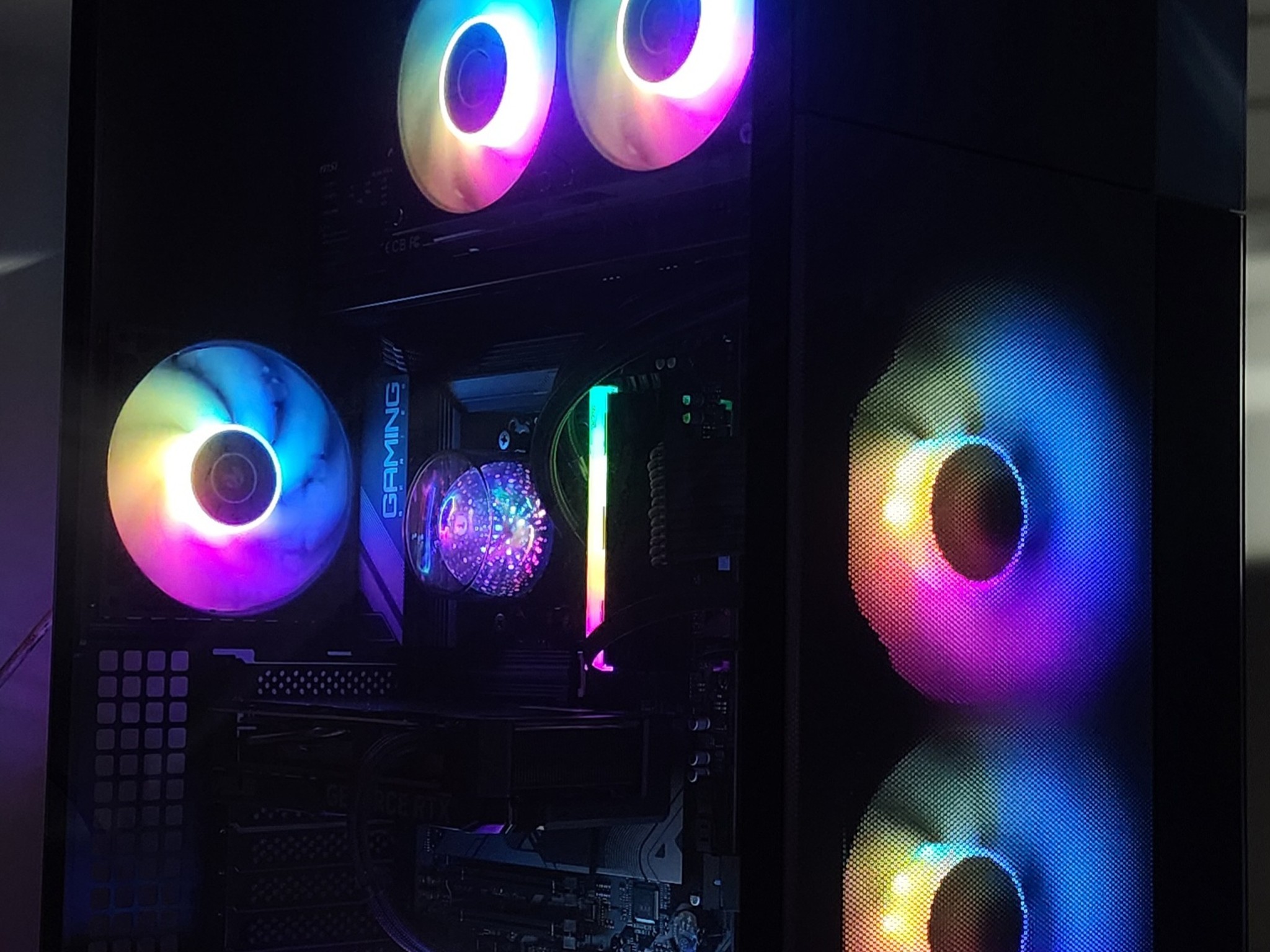Gaming PC Ryzen 7 7700X 16GB RAM 1TB SSD RTX 4060 Ti 16GB Windows 11 Computer