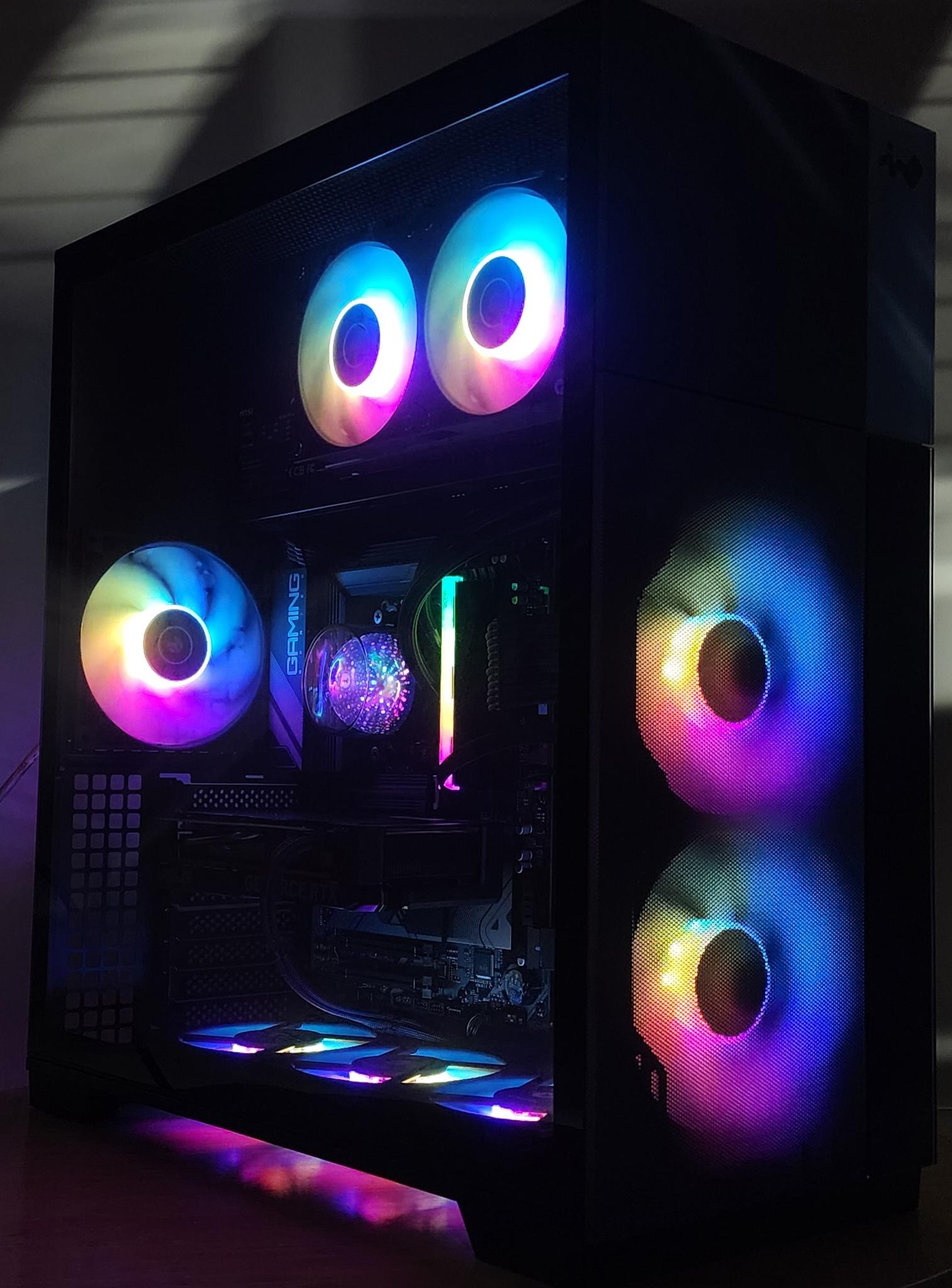 Gaming PC Ryzen 7 7700X 16GB RAM 1TB SSD RTX 4060 Ti 16GB Windows 11 Computer