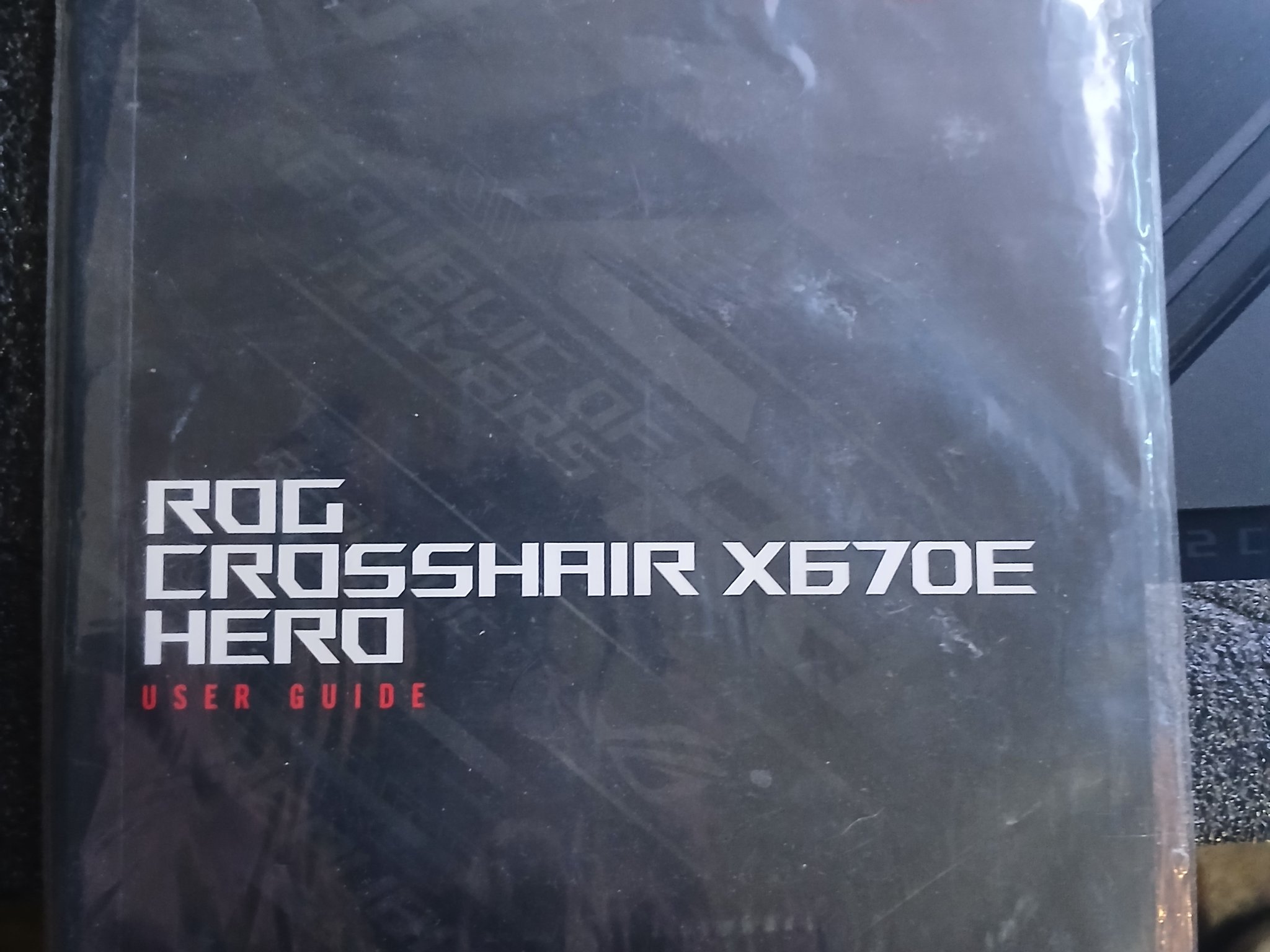 ROG Crosshair 670E Hero
