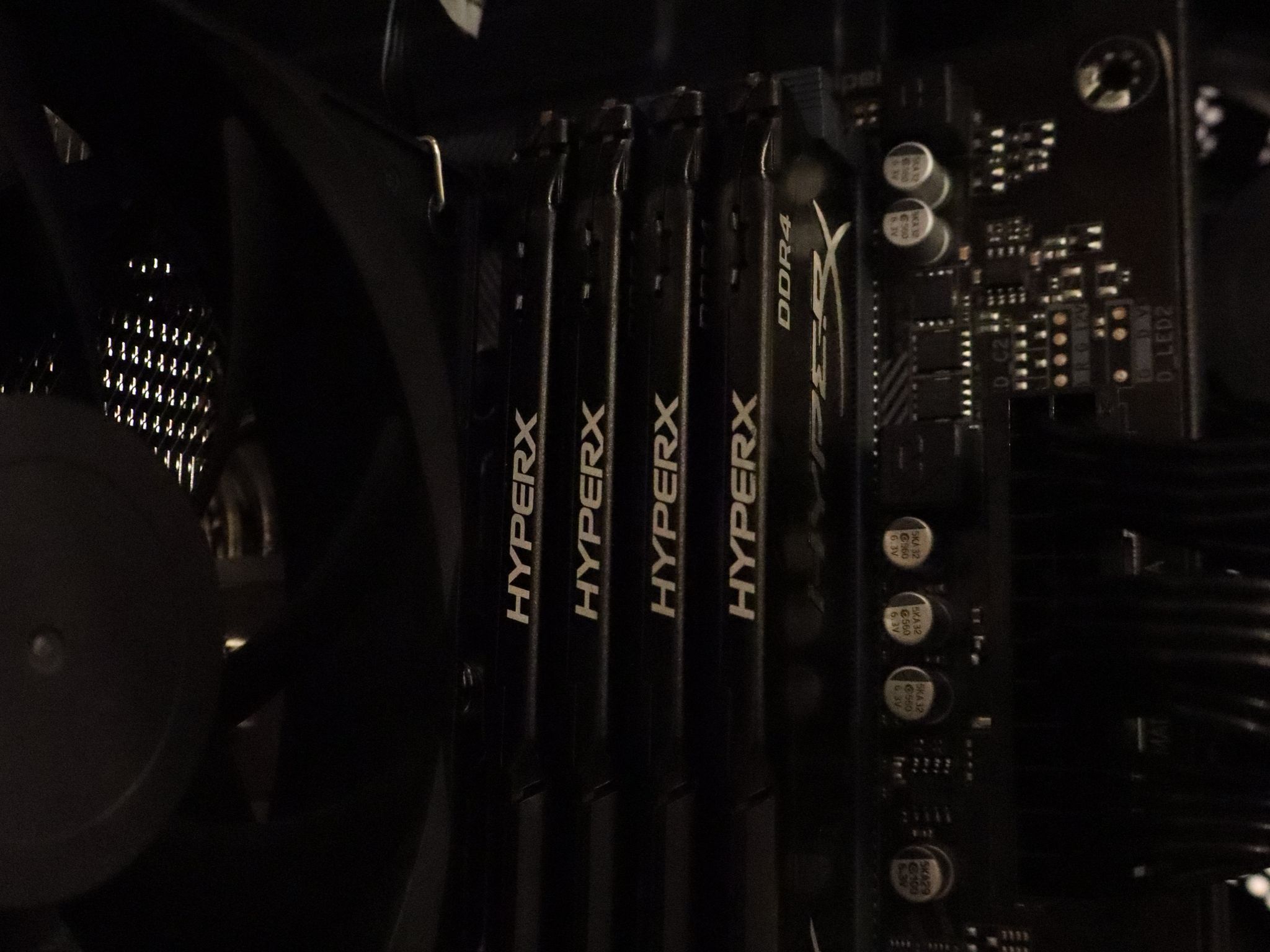 Gaming PC | RX 5700XT  | Ryzen 5 3600 | 16GB RAM | 800GB Storage | Windows 11 wifi & bluetooth
