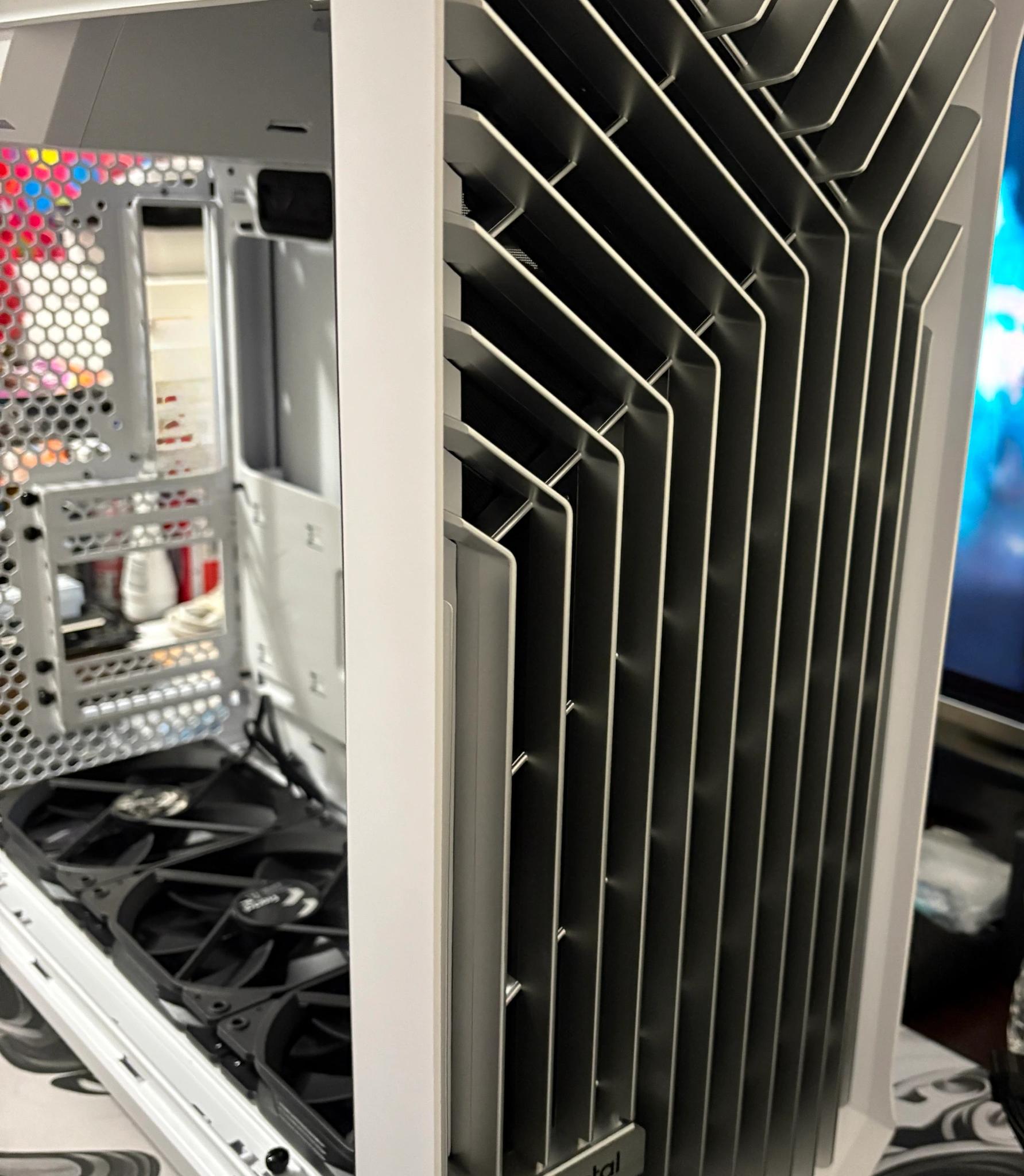 Fractal Design - Torrent - White