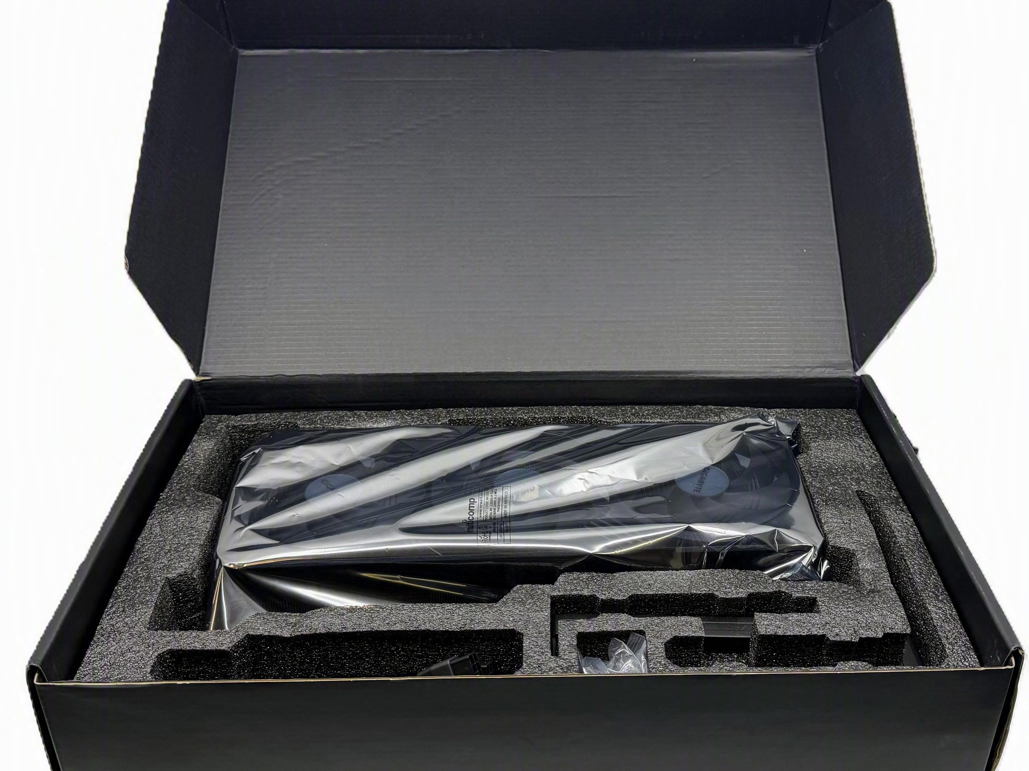 GIGABYTE GeForce RTX 4090 Gaming OC 24GB (GV-N4090GAMING OC-24GD), open box and lightly used.