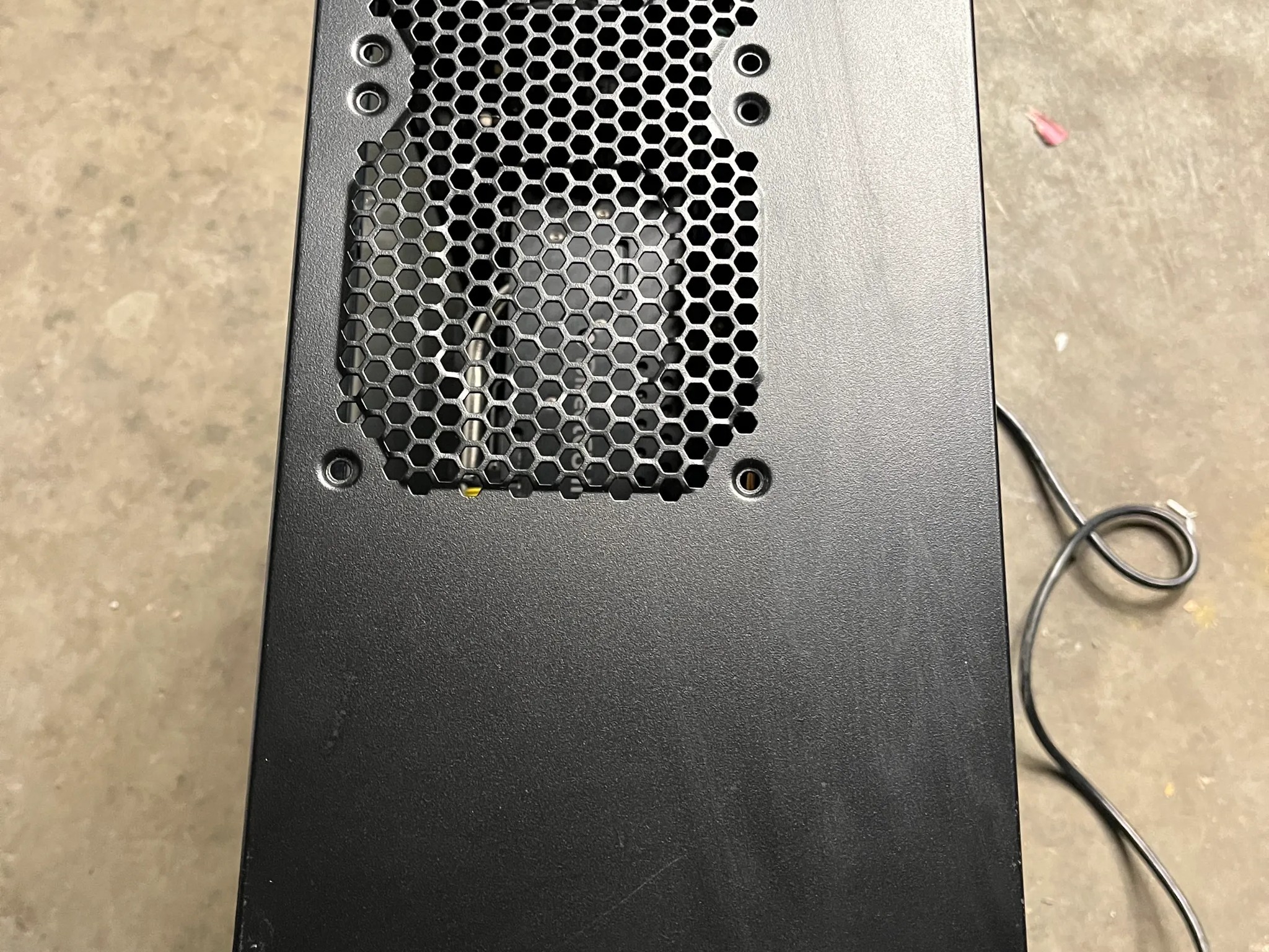 🖥️ Budget Gaming PC – GTX970,i7-4790K, 32GB RAM, 256GB SSD+1TB HDD Fast & Powerful (Minor Case Wear)