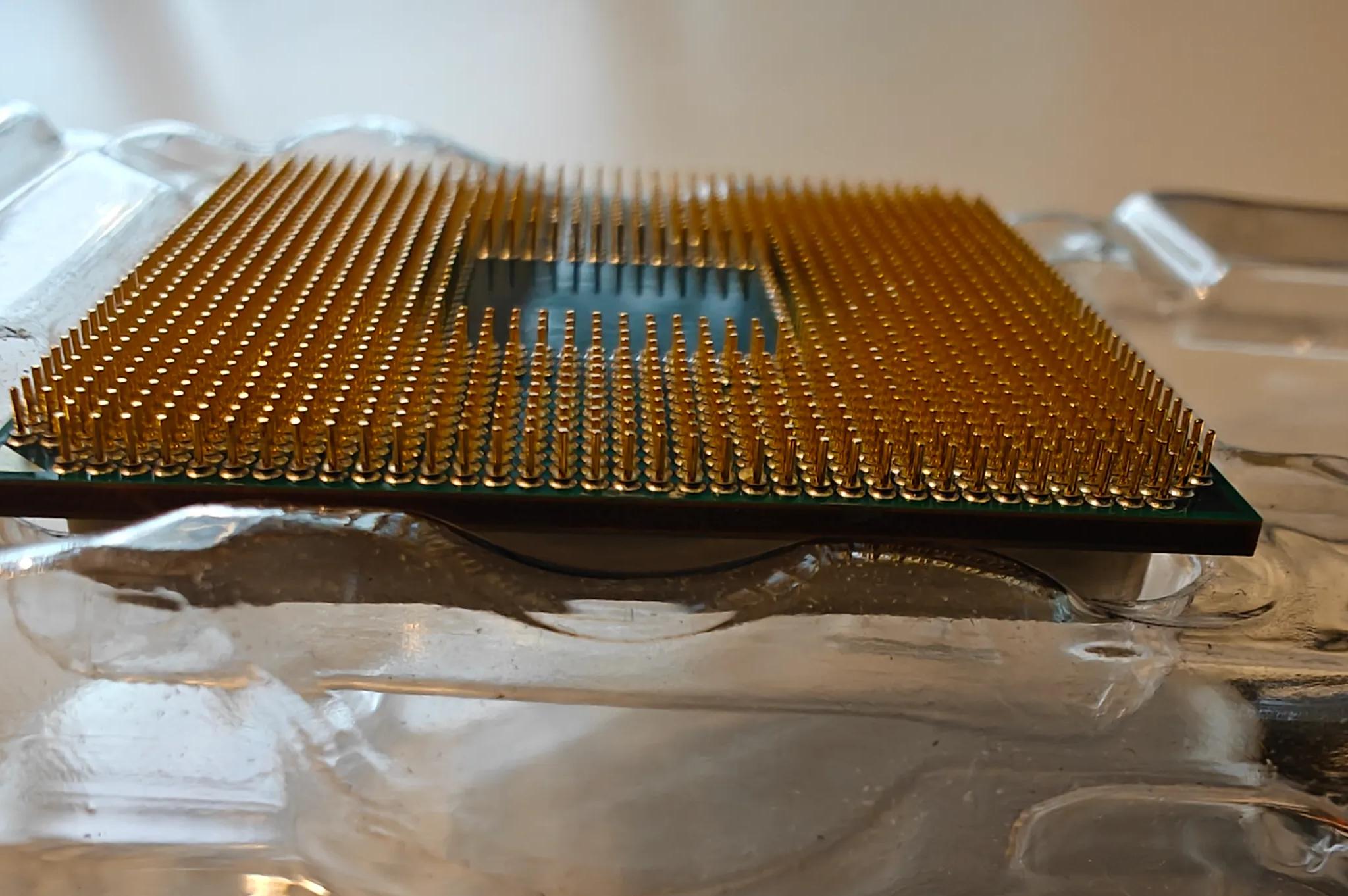 AMD Ryzen 5 5600X - Ryzen 5 5000 Series Vermeer (Zen 3) 6-Core 3.7 GHz Socket AM4 65W