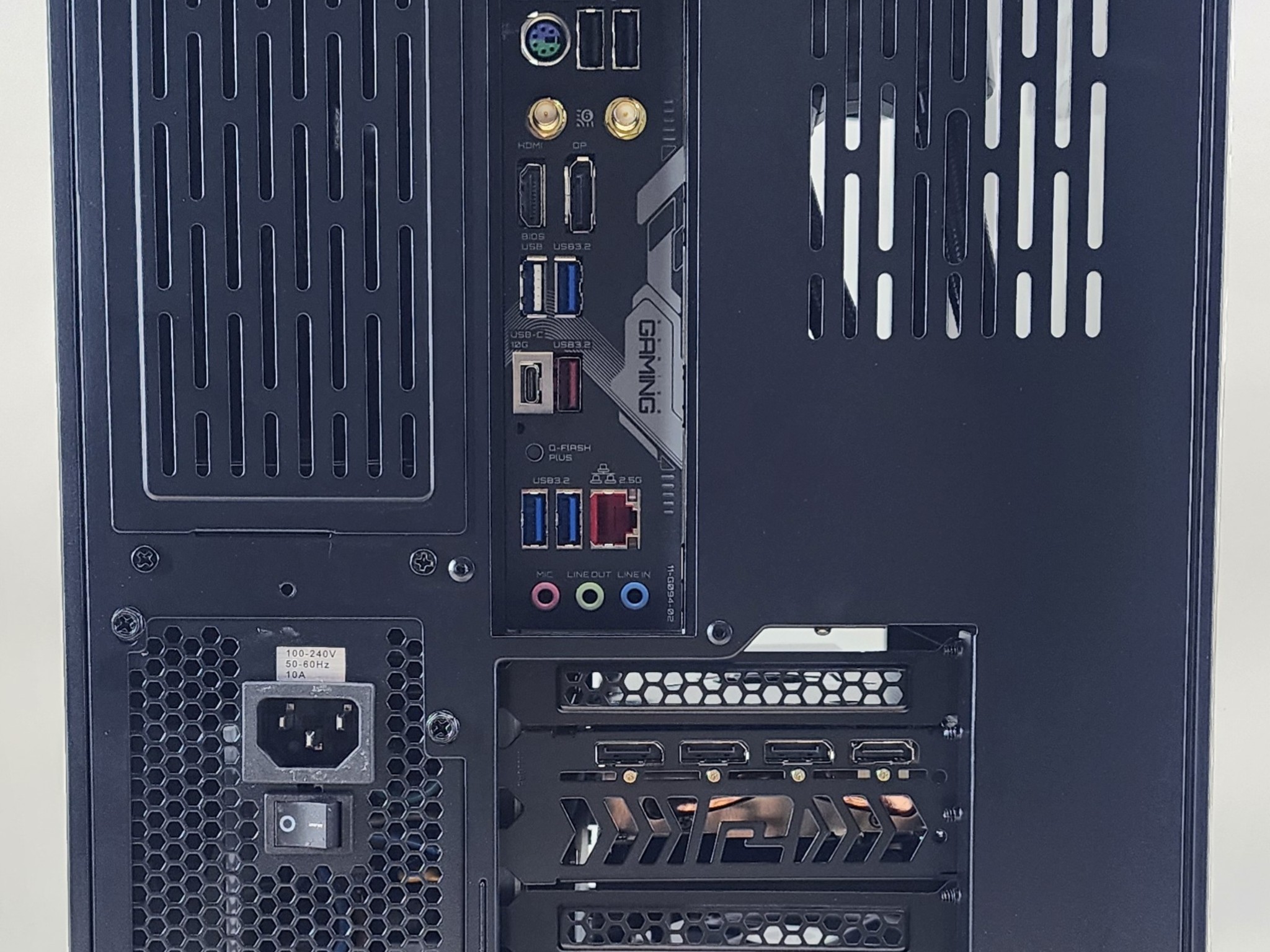Gaming PC Ryzen 7 9700X 32GB RAM 1TB SSD RX 7800 XT 16GB Windows 11 Computer