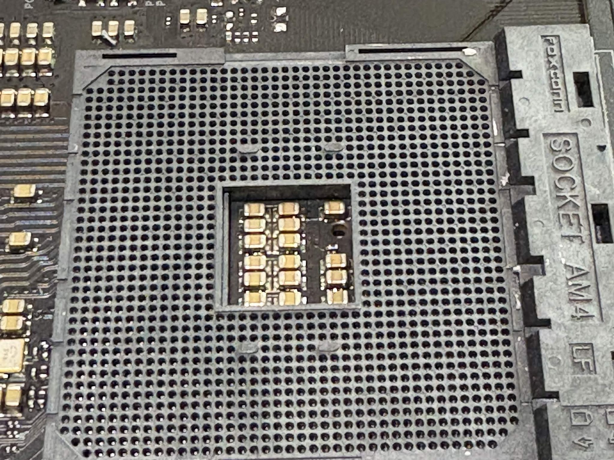 ASUS ROG Crosshair VIII Dark Hero X570 AM4 Motherboard Tested Working (NM)