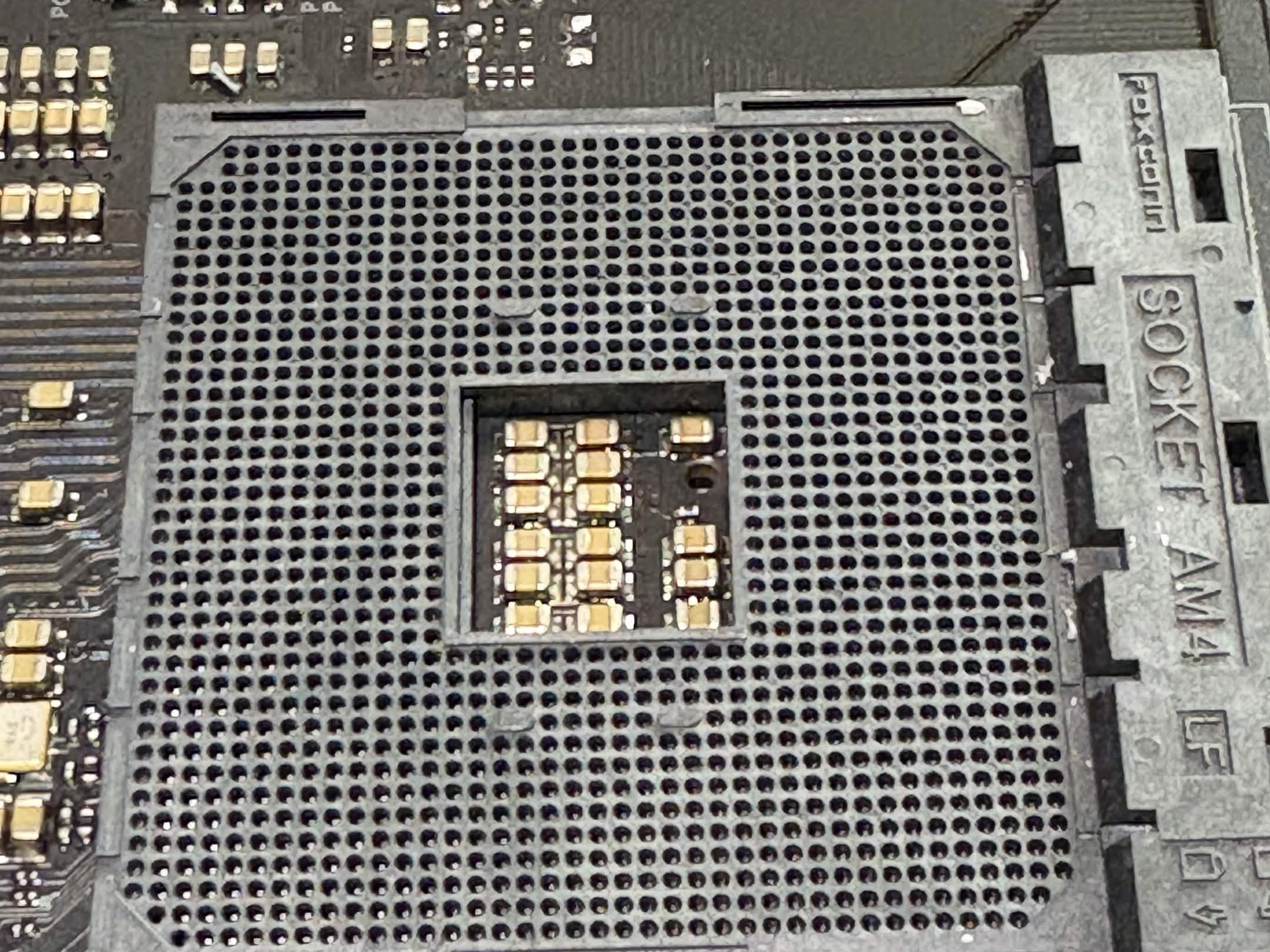 ASUS ROG Crosshair VIII Dark Hero X570 AM4 Motherboard Tested Working (NM)