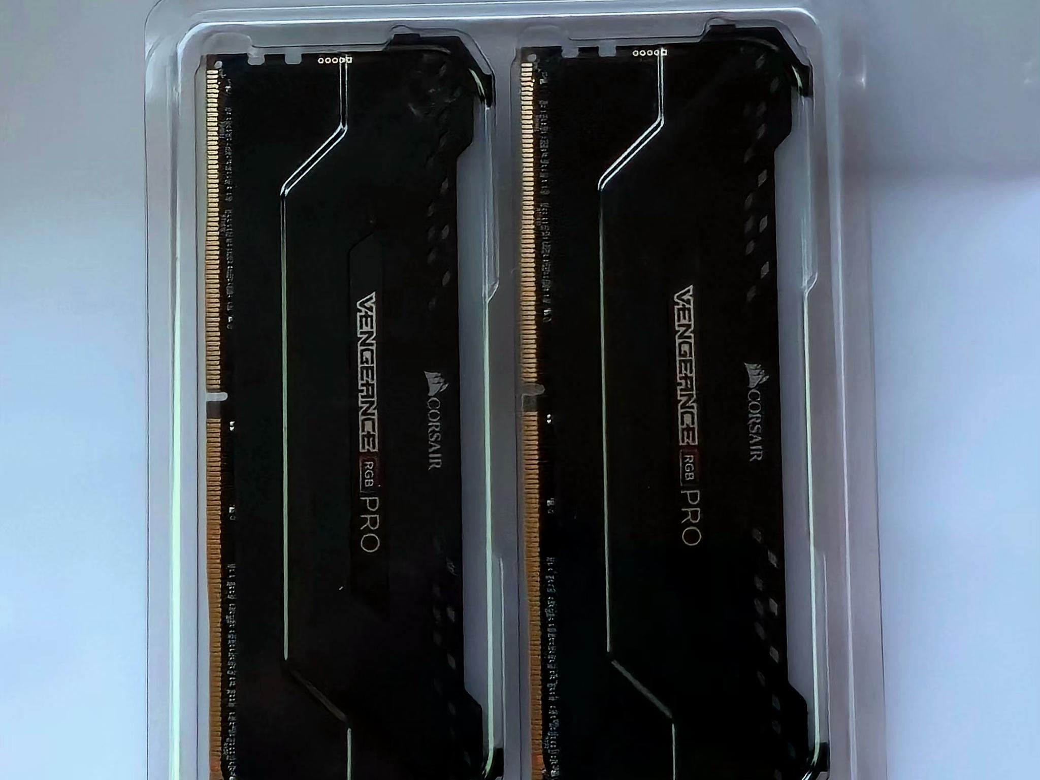 Corsair Vengeance RGB Pro 32GB DDR4-2933 (2x16GB) - Image 5