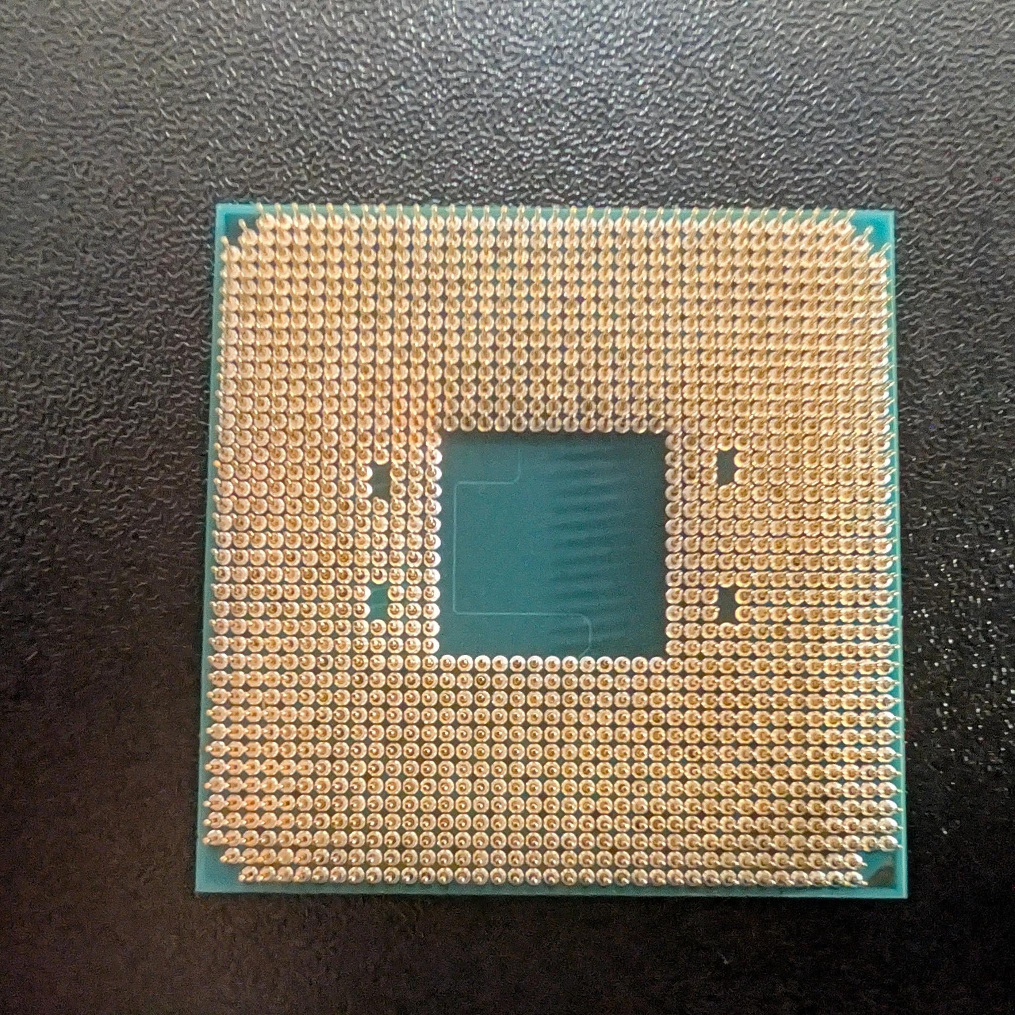AMD Ryzen 5 Pro 2400GE With Radeon Vega 11 Graphics