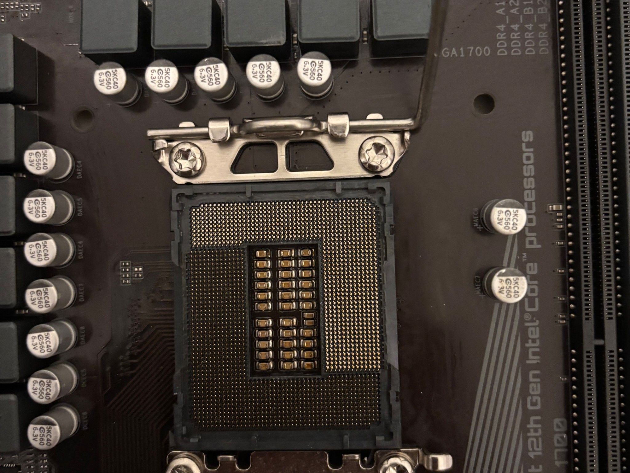 GIGABYTE B660 DS3H AC DDR4 (LGA 1700/ Intel/B660/ATX/DDR4/ Dual M.2/ PCIe 4.0)