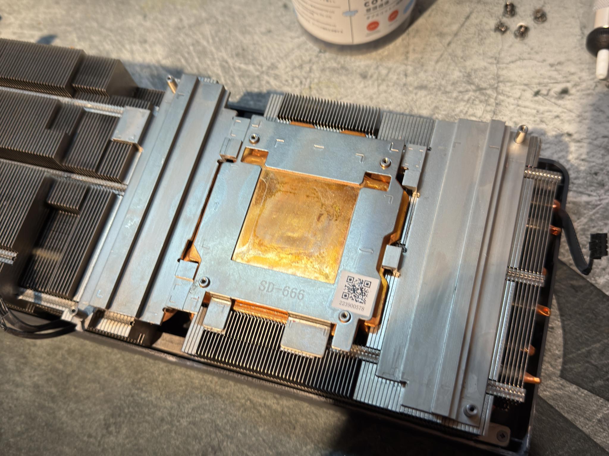 Gigabyte 4080 Eagle OC  16GB - Water Block Installed
