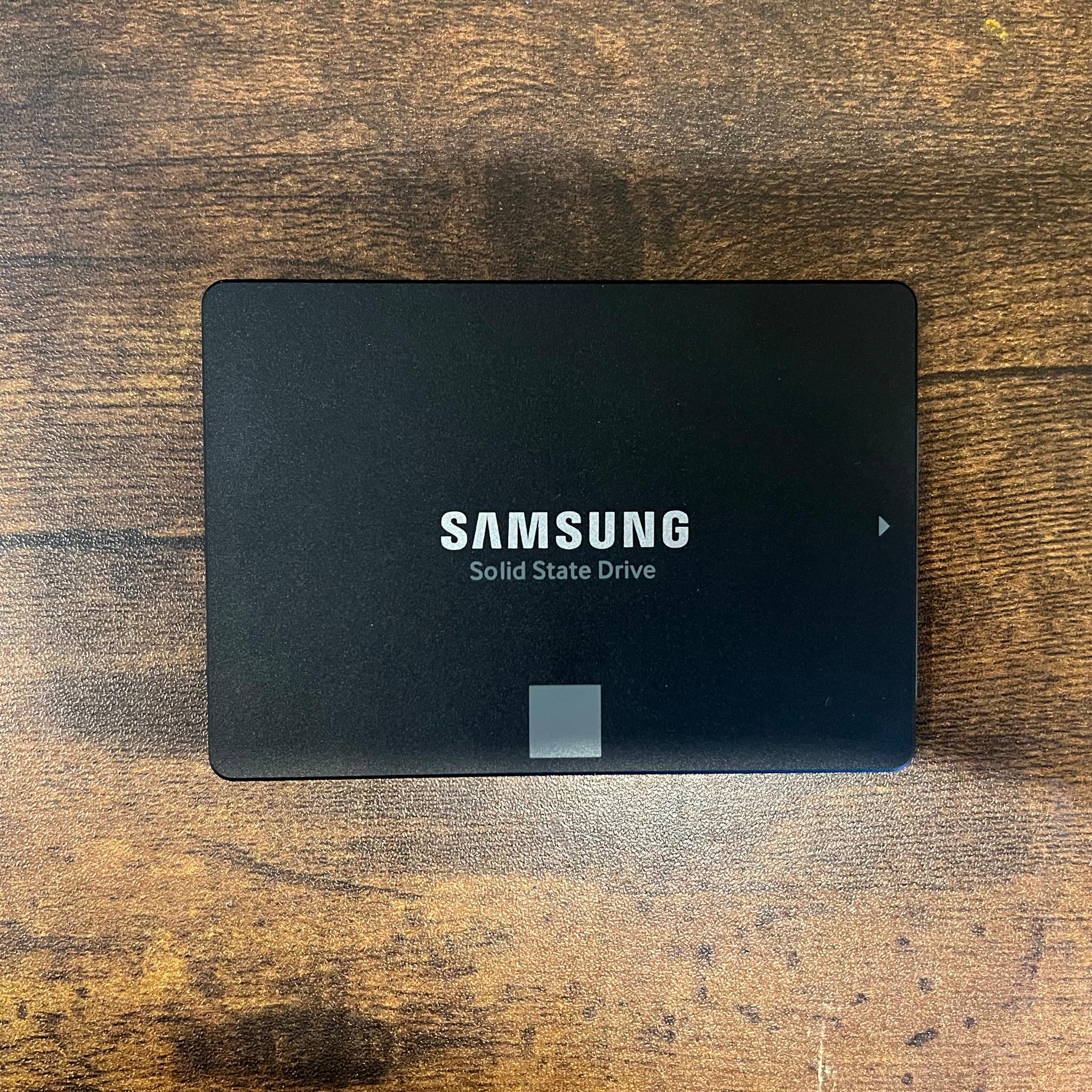 500GB Samsung 870 EVO SATA SSD with DRAM CACHE 99% Health