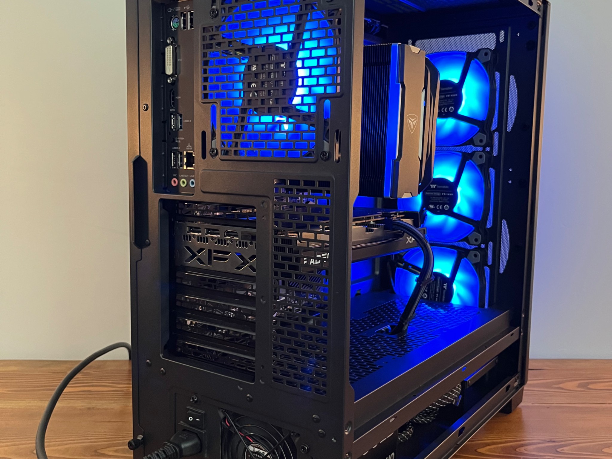 RX6650XT & Ryzen 5 5600G Gaming PC