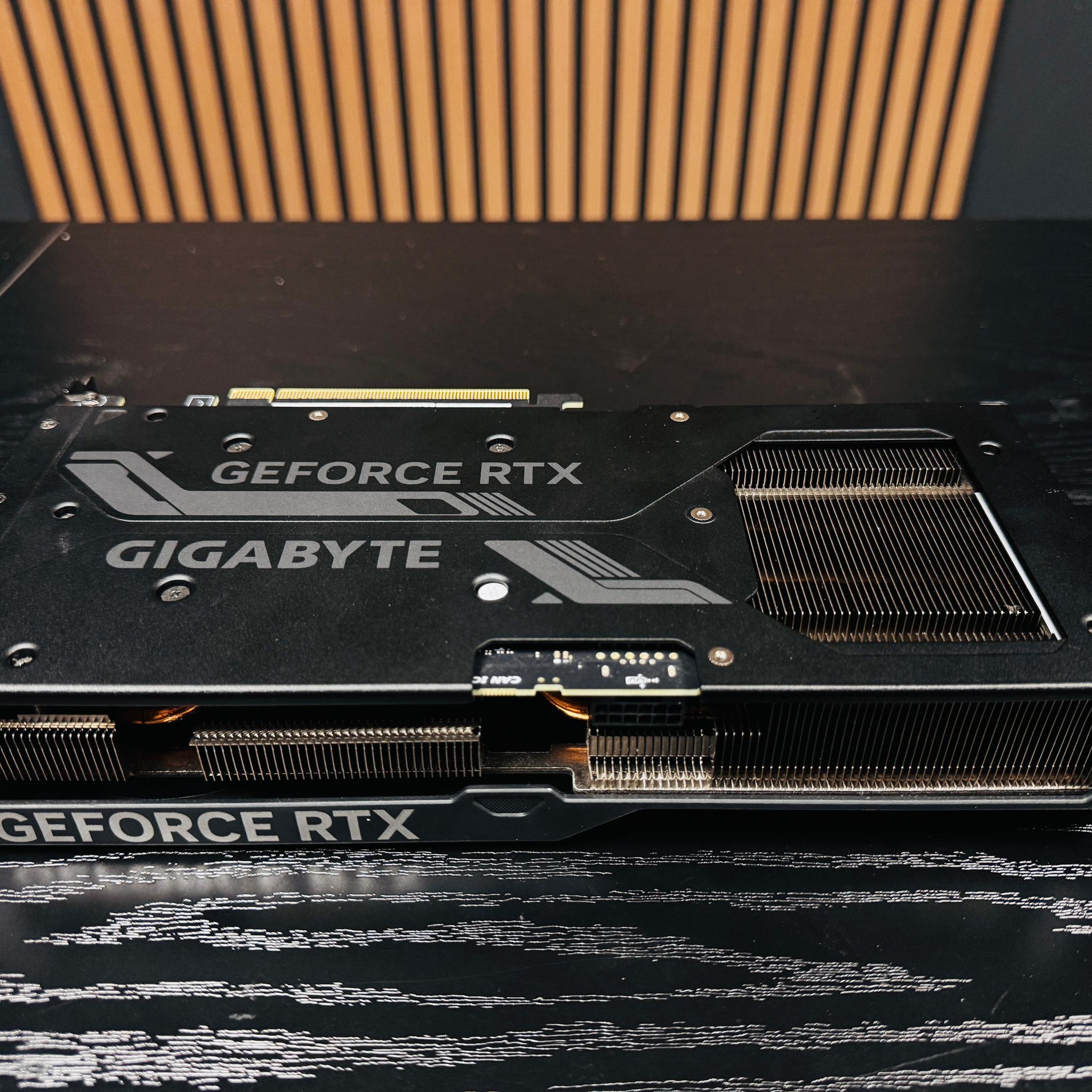 GIGABYTE WINDFORCE OC GeForce RTX 4070 SUPER