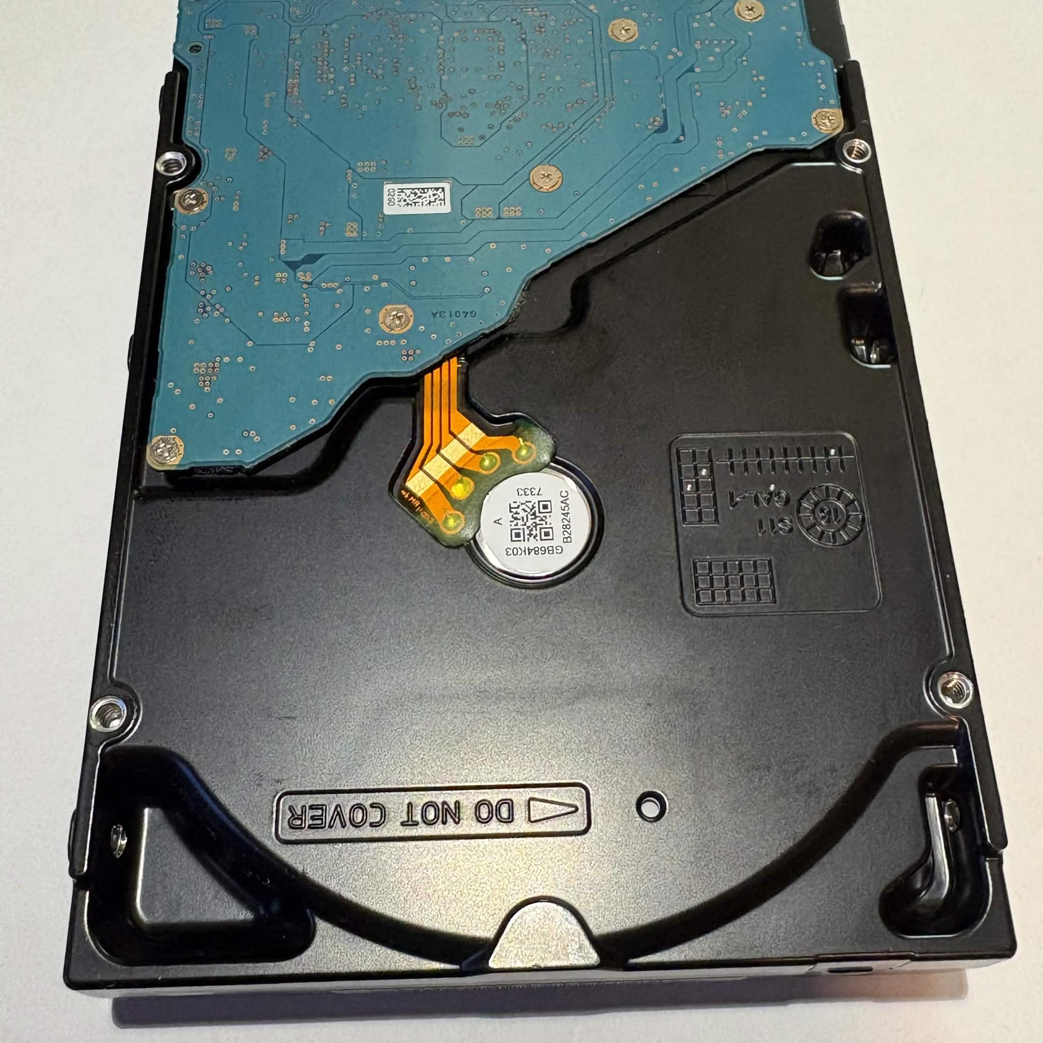 Toshiba X300 Performance 8TB 7200RPM SATA HDD | SMART Caution