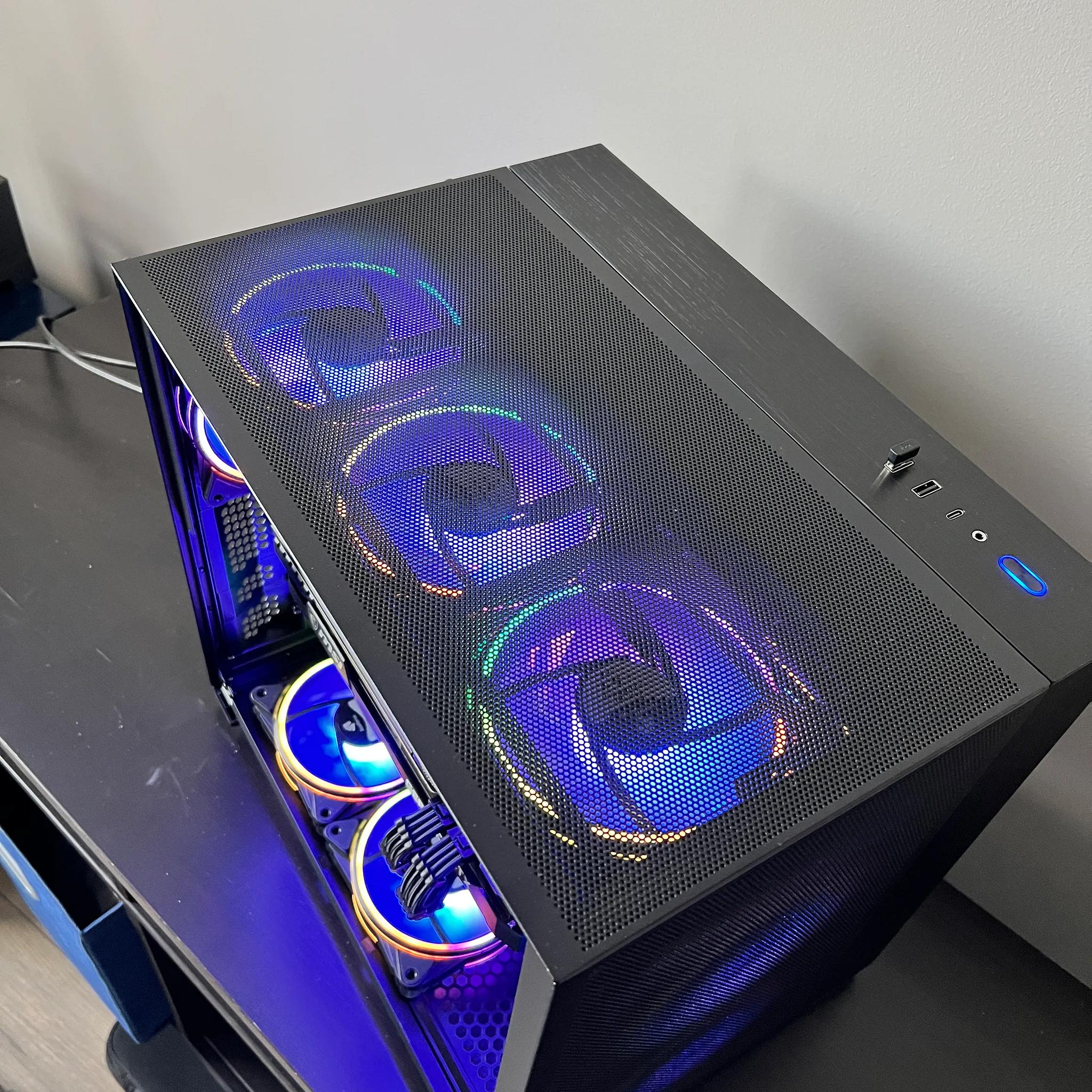 Ryzen 7 5800X3D | RTX 3080 | Pro Gamer