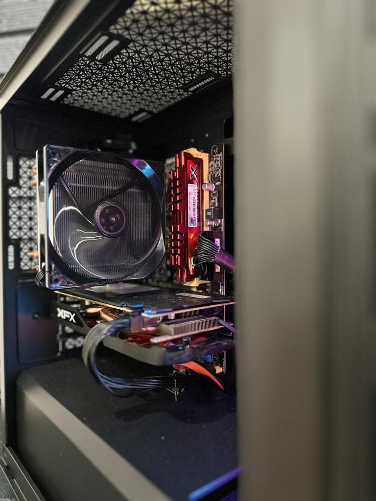 Intel i5/RX 570, 16GB RAM, 240+1TB SSD, 500W Budget Static RGB Gaming PC