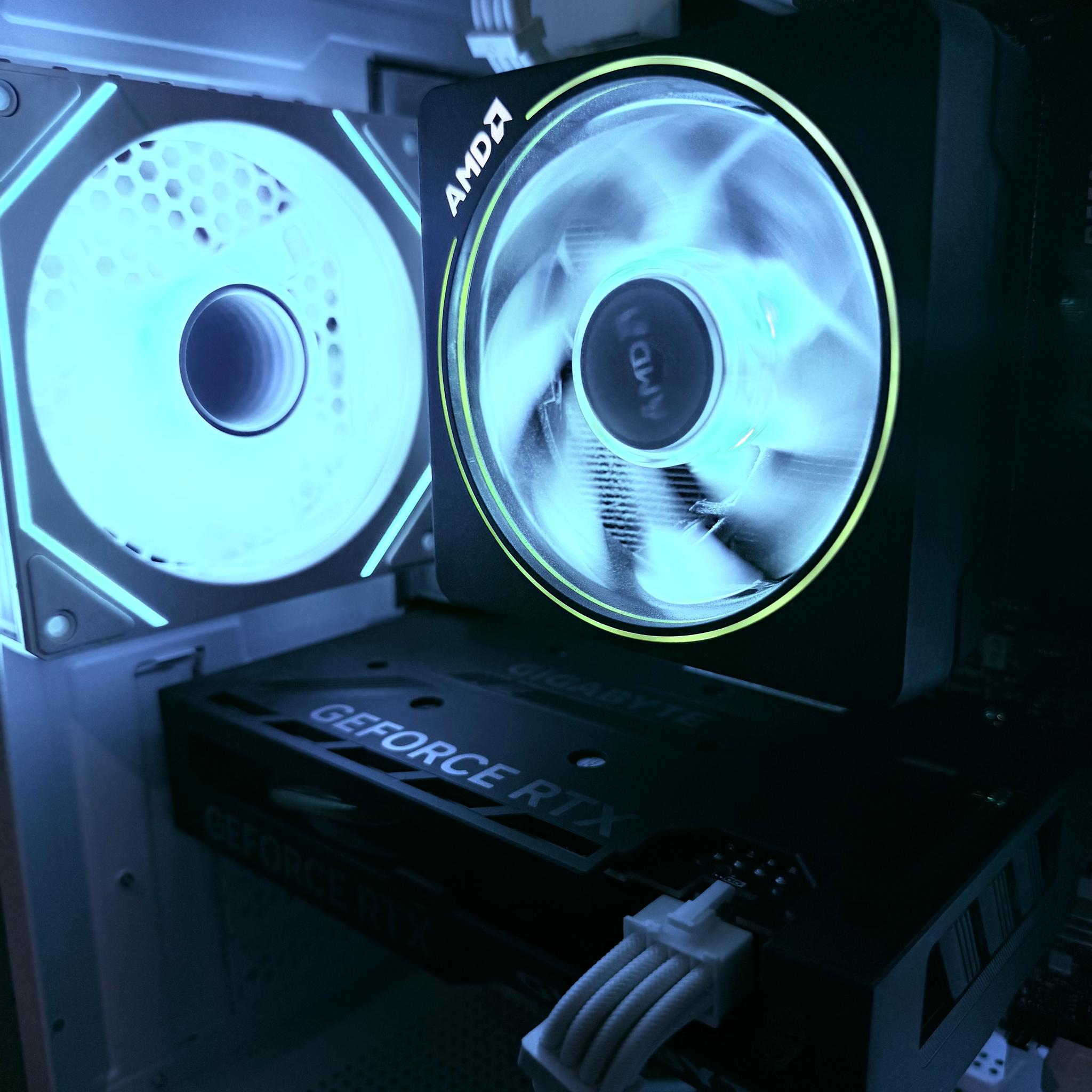 ⚪️"White Lotus"🪷| 1440p Gaming | Ryzen 7 5800X3D  | RTX 4060 | 32B Ram | 1TB NVMe Storage