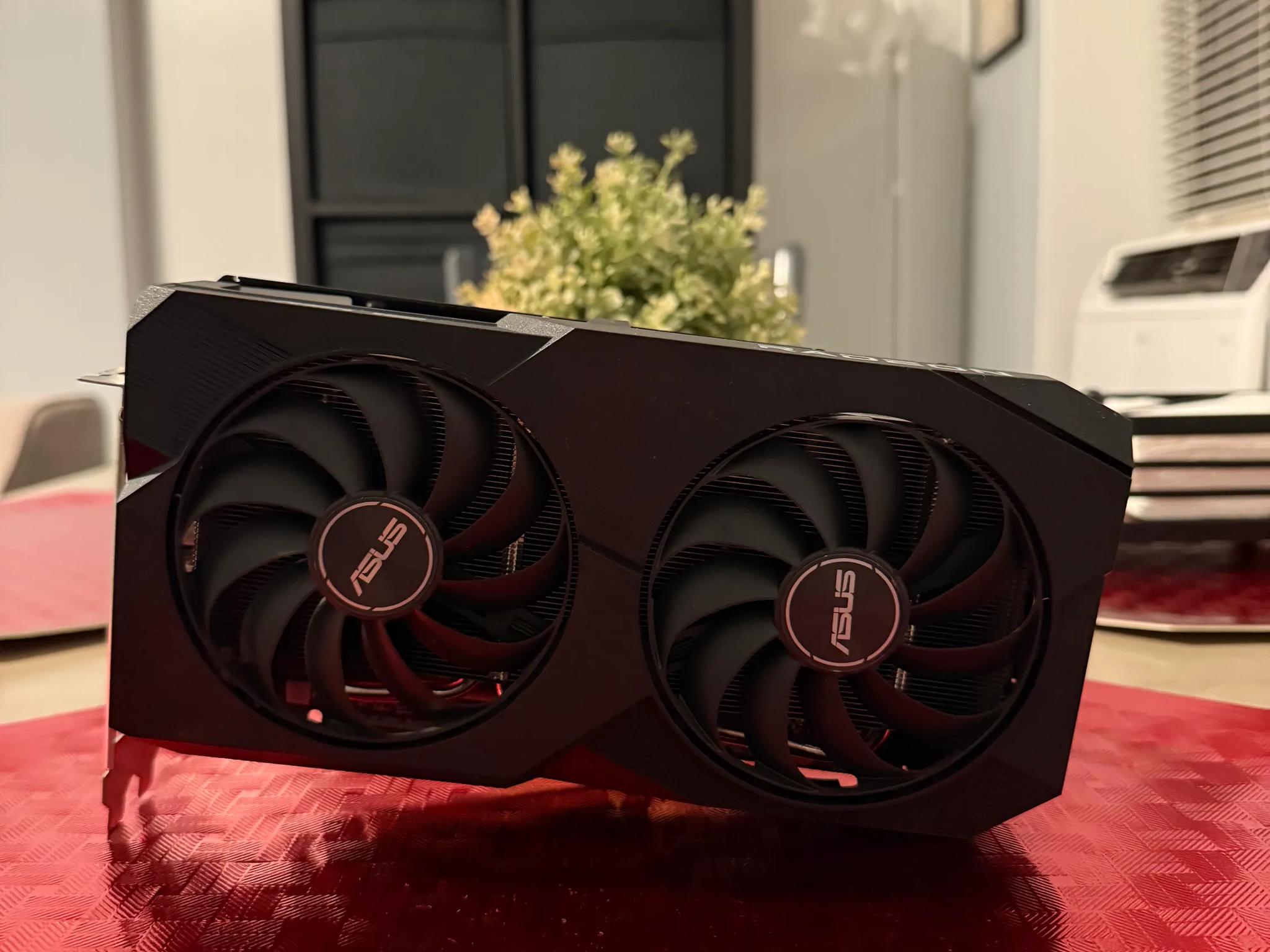 ASUS Dual Radeon™ RX 6600 8GB GDDR6 - Lightly Used