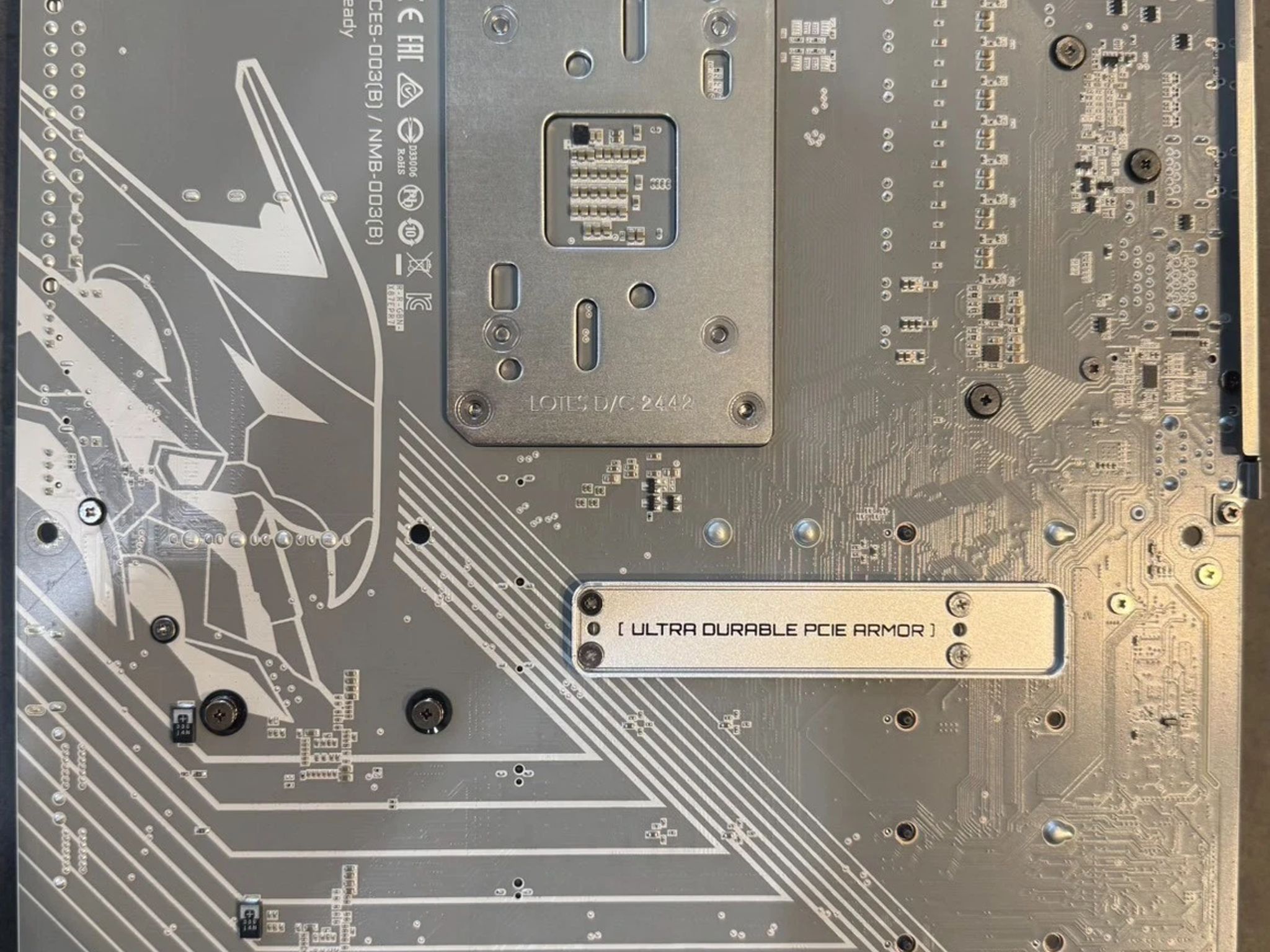 GIGABYTE - X870E AORUS PRO ICE (Socket AM5) AMD X870 ATX DDR5 Wi-Fi Motherboard