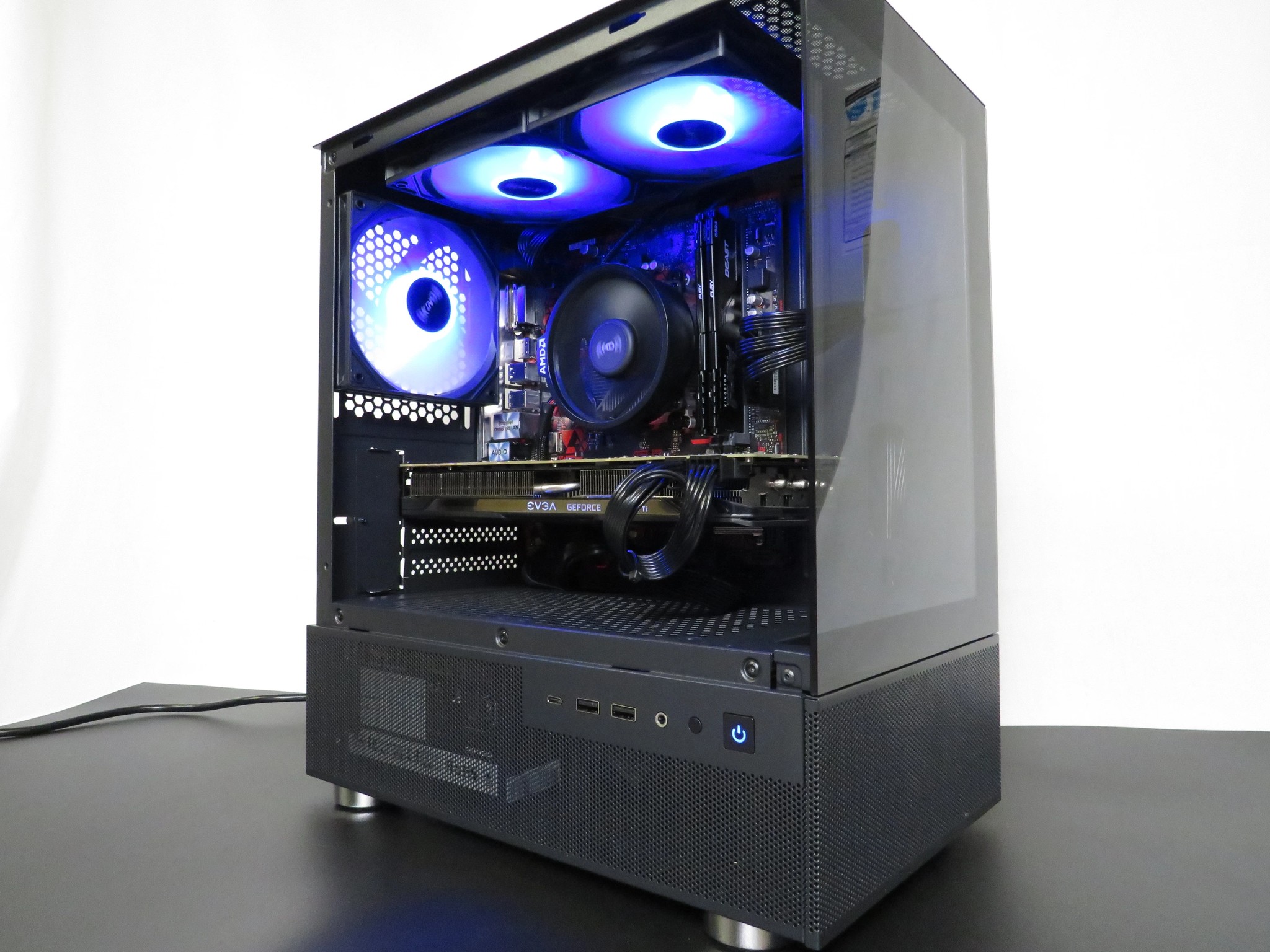 Budget at its best! Ryzen 5 2600X + EVGA GTX 980Ti + 1 TB SSD + 16 GB DDR4