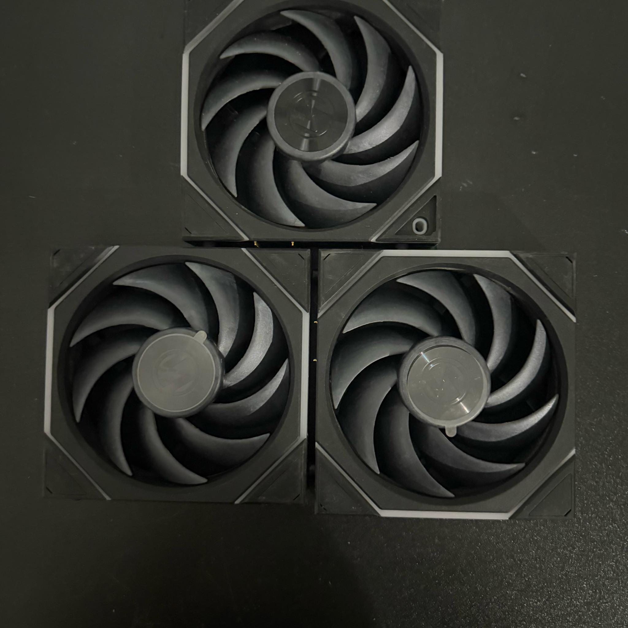 3x Lian Li UNI FAN TL Wireless Fans – Used