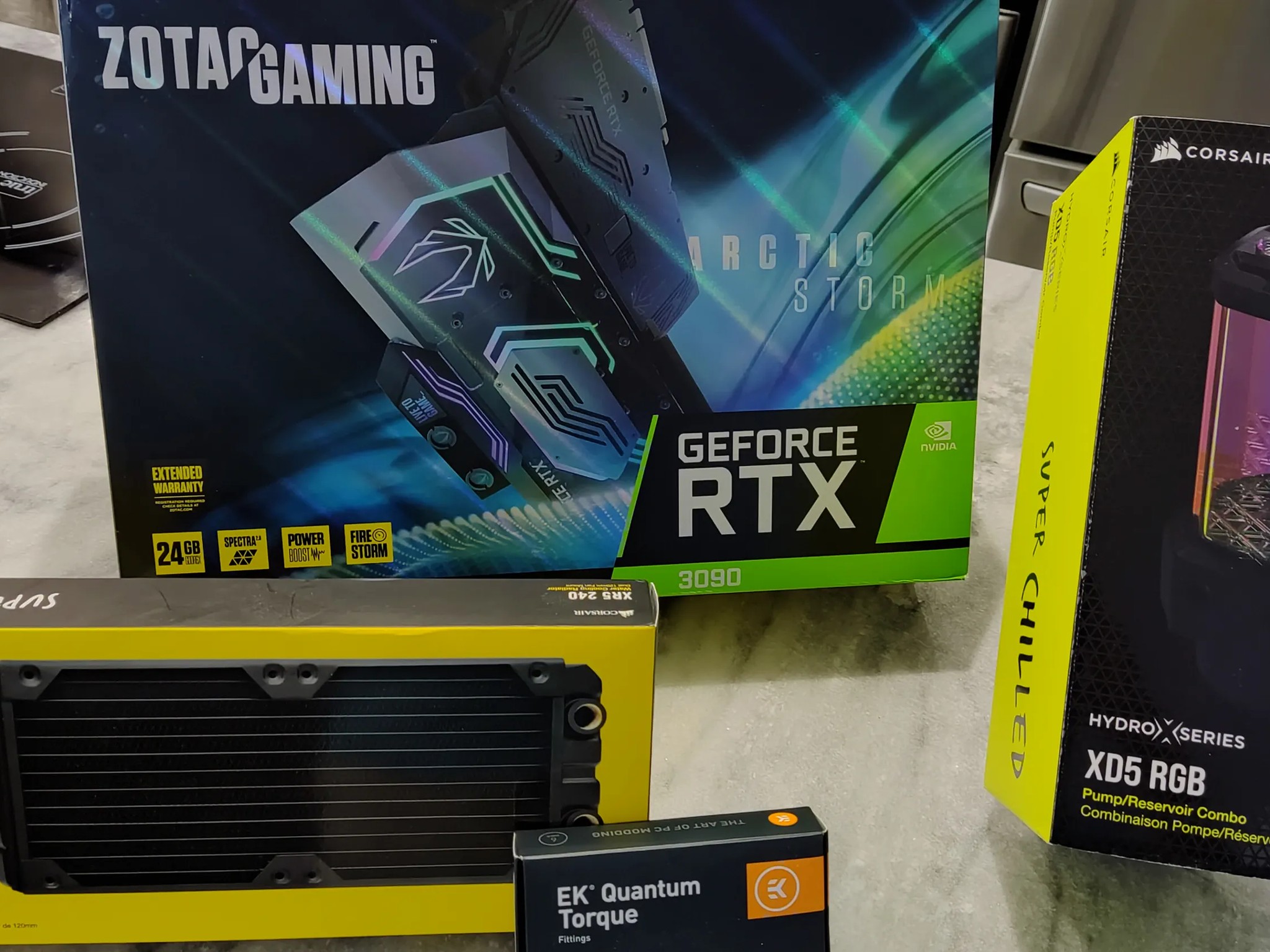 Zotac Articstorm RTX3090, Corsair XR5 240 Radiator, Corsair XD5 RGB Pump, EK Quantum 6 pack 10/13mm