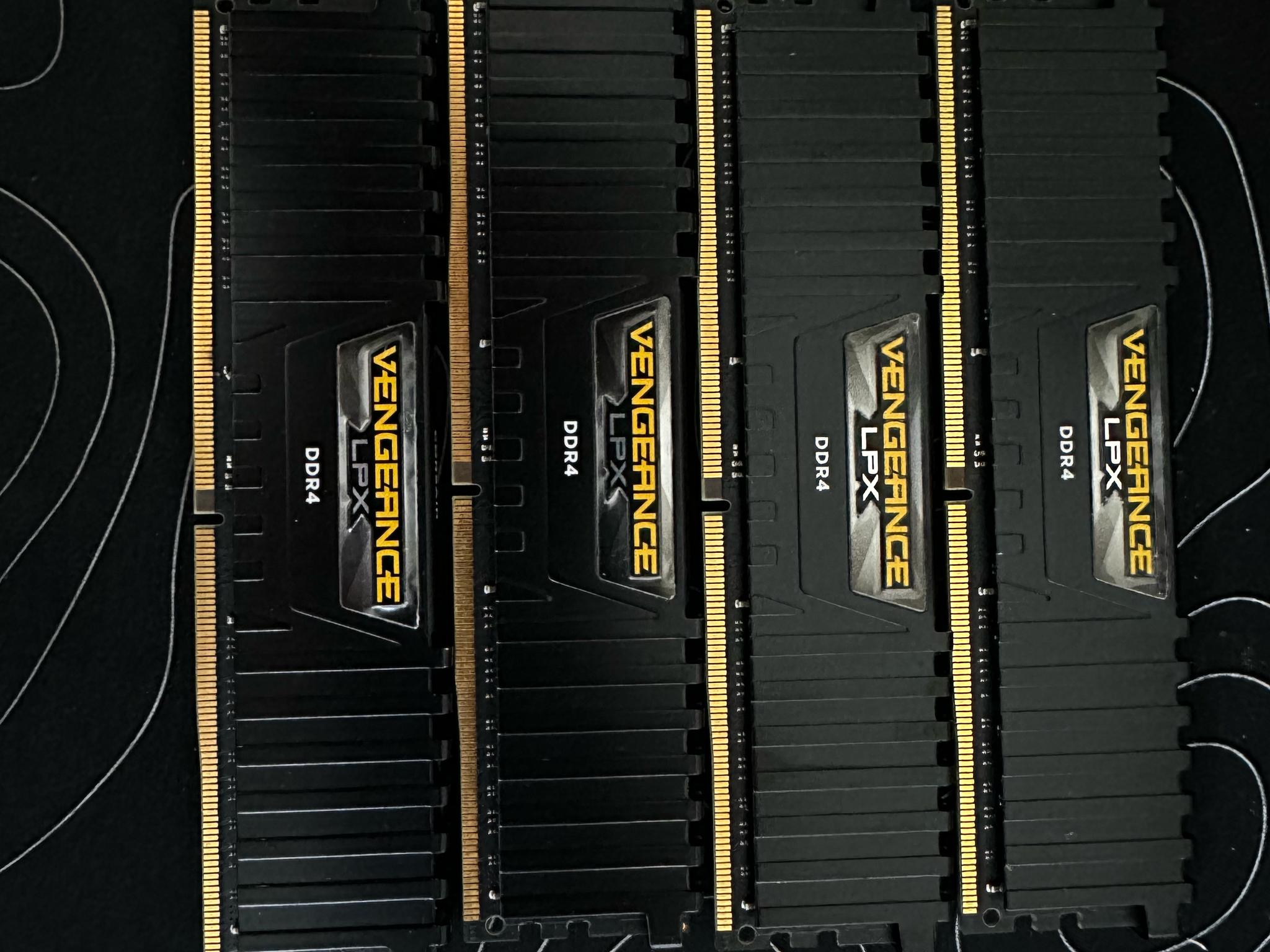 Corsair Vengeance LPX 32GB (4 x 8GB) DDR4-2400