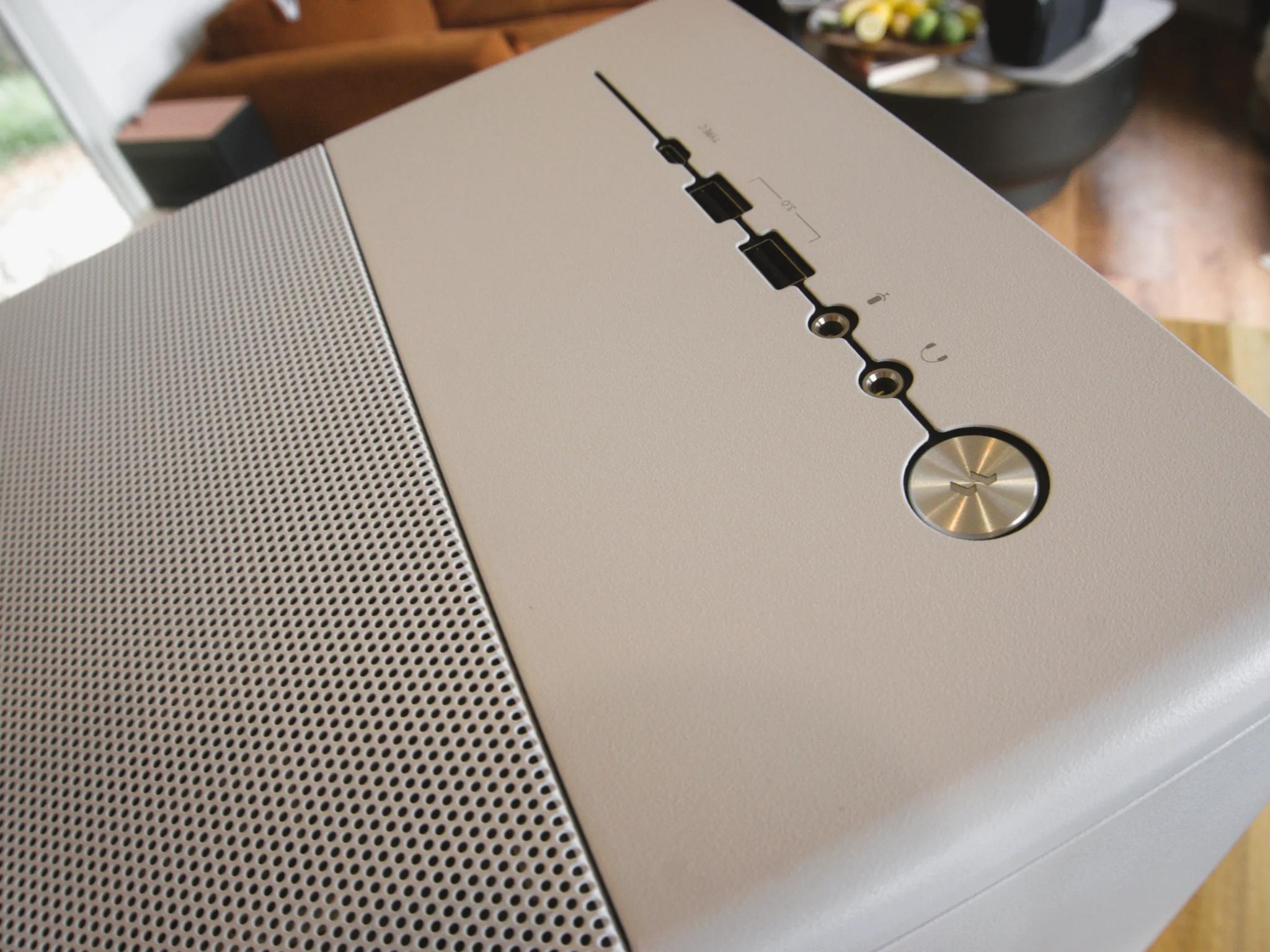 Fractal North White Mesh