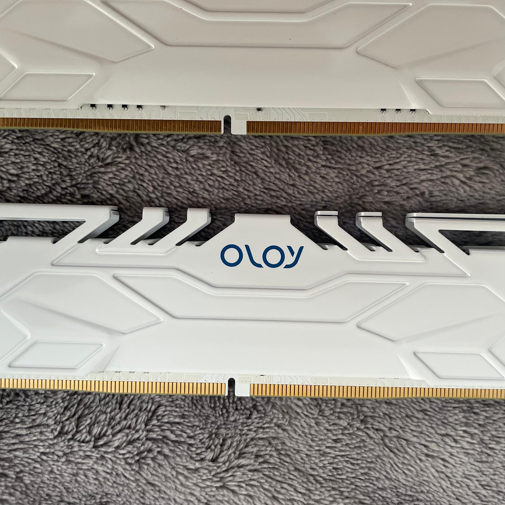 OLOY 2x8G 3600MHz CL18