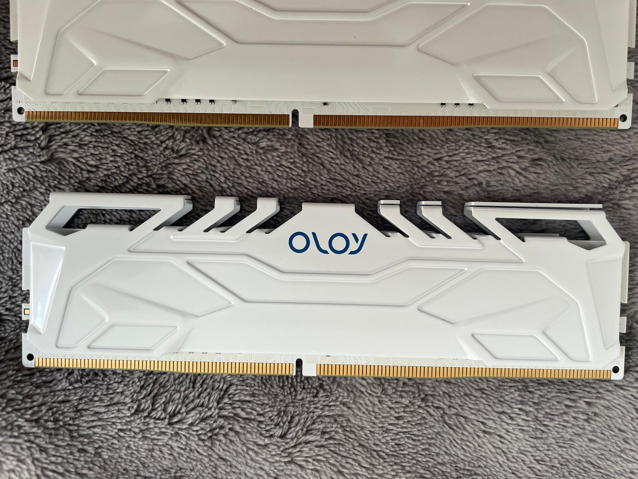 OLOY 2x8G 3600MHz CL18