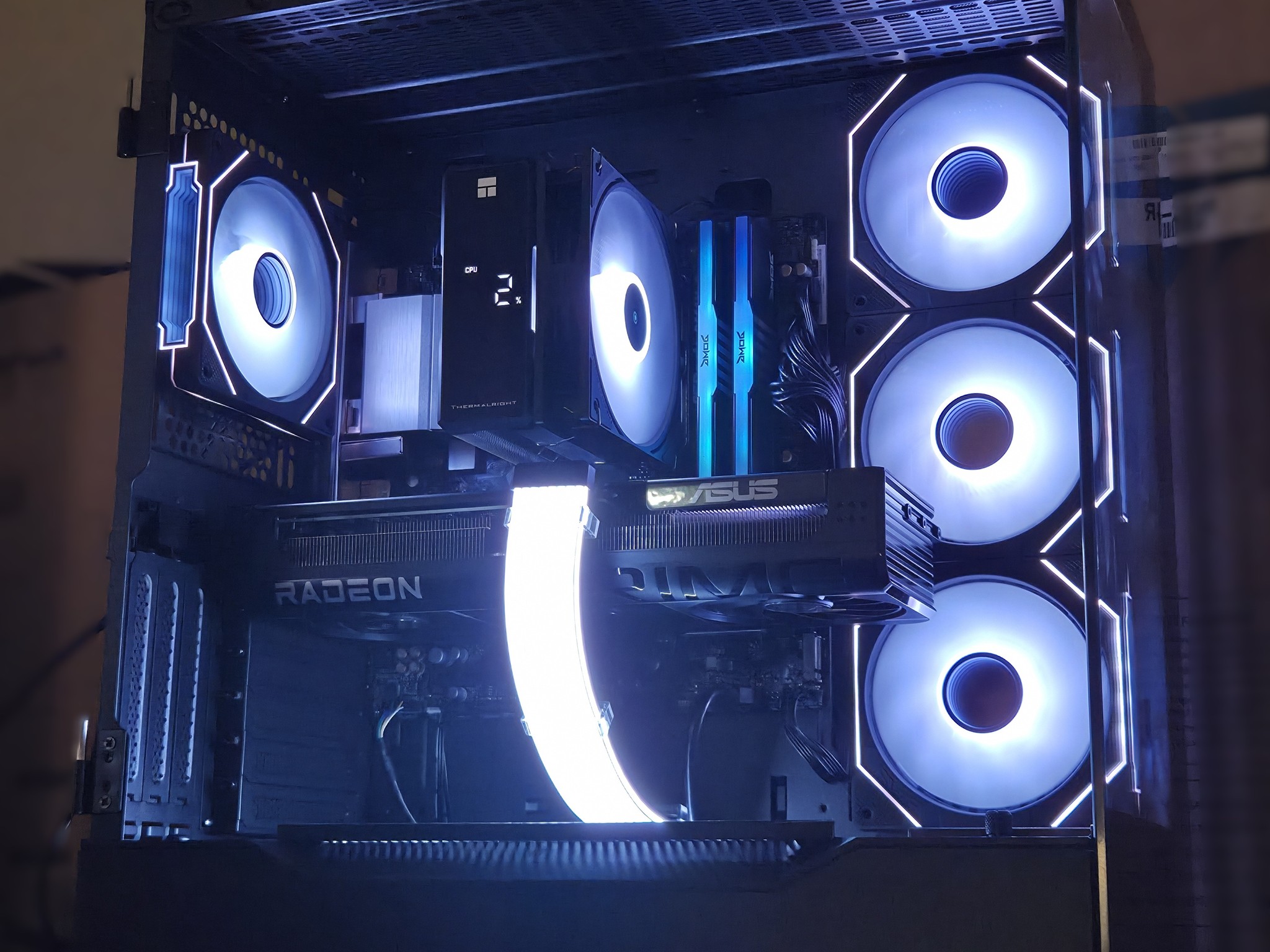 Magmadar!🔥– Ryzen 7 5800XT • RX 9060 XT • 32GB DDR4 • 1TB Gen4 NVMe • Temp Display
