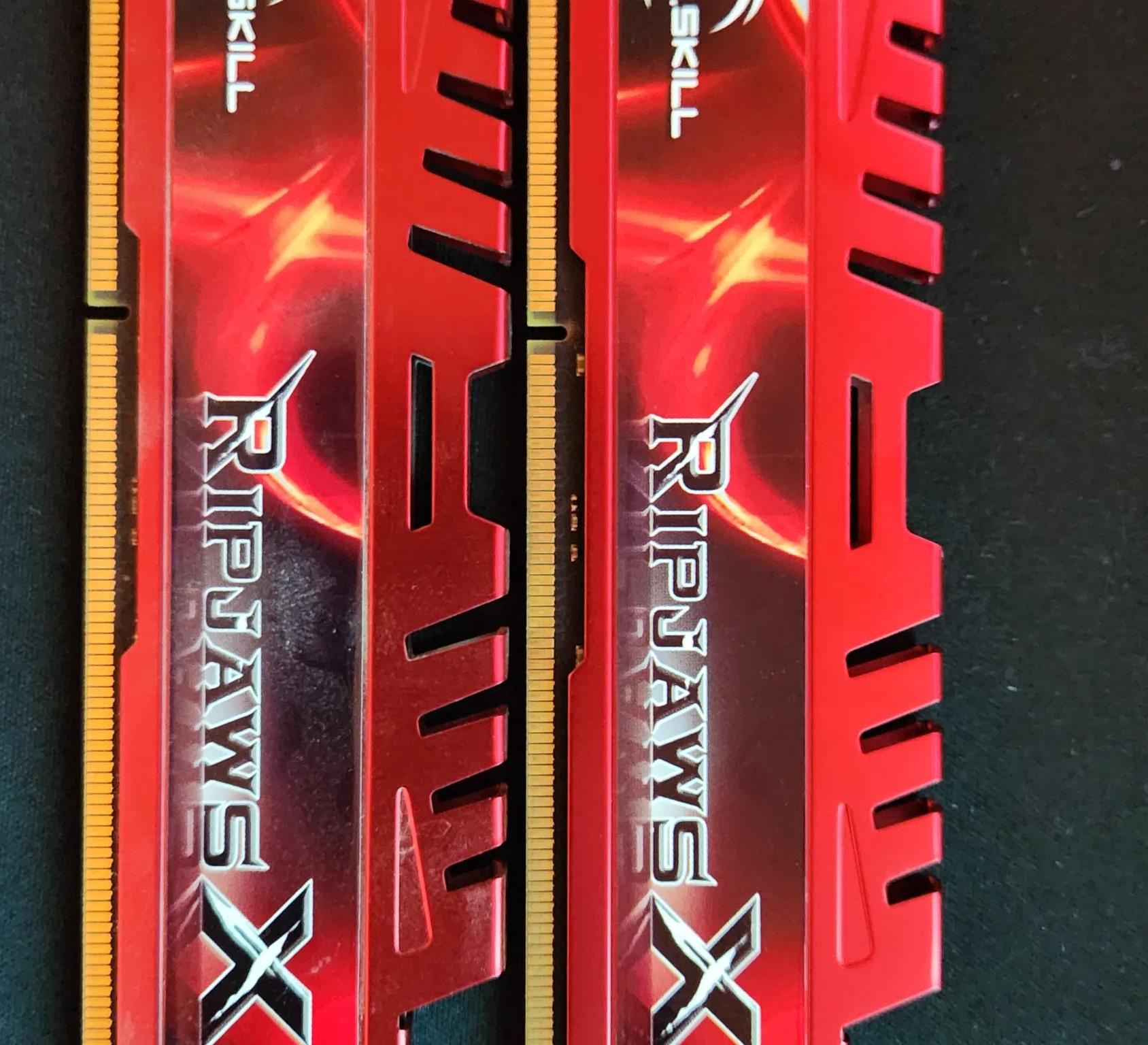 G.skill DDR3-1600 RAM 16gb 2x8