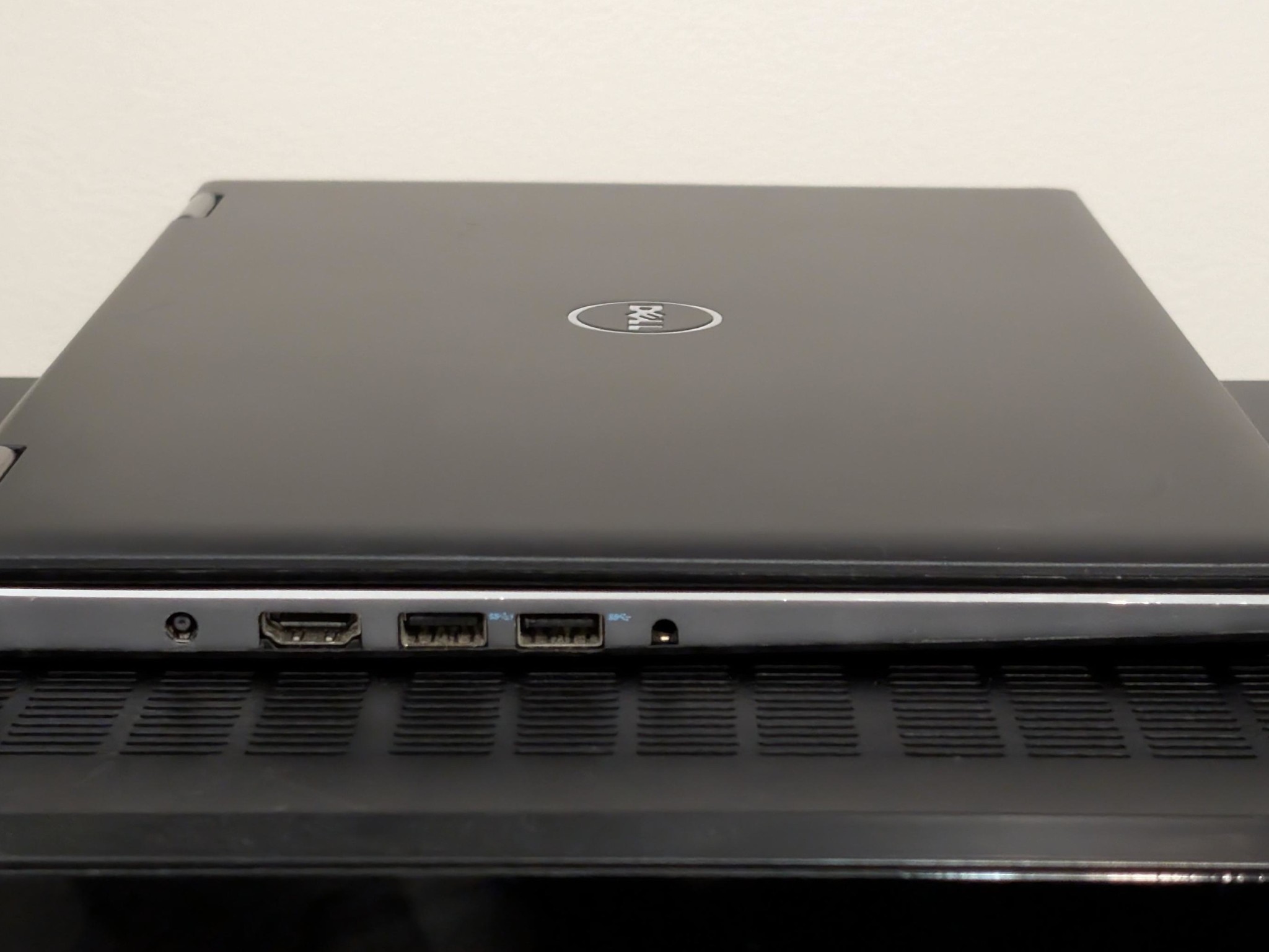 Dell Inspiron 13" 2-in-1 Convertible Laptop / Tablet | Core i3, 8GB, 128GB SSD | New Batt, SSD
