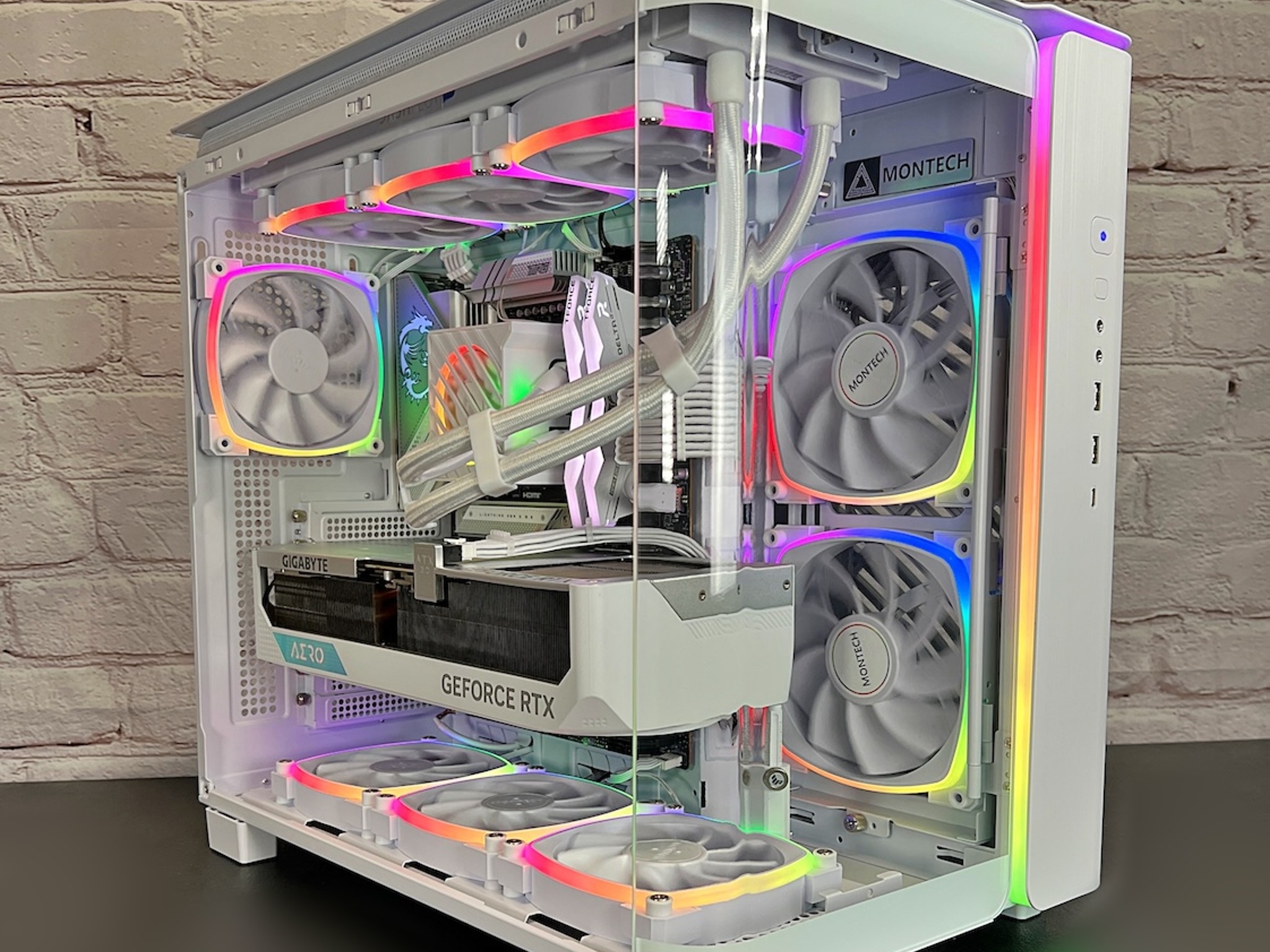 Ryzen 7 7800X3D RTX 4080 Aero 32GB DDR5 2TB M.2 WIFI 6E WIN 11 Pro Gaming PC