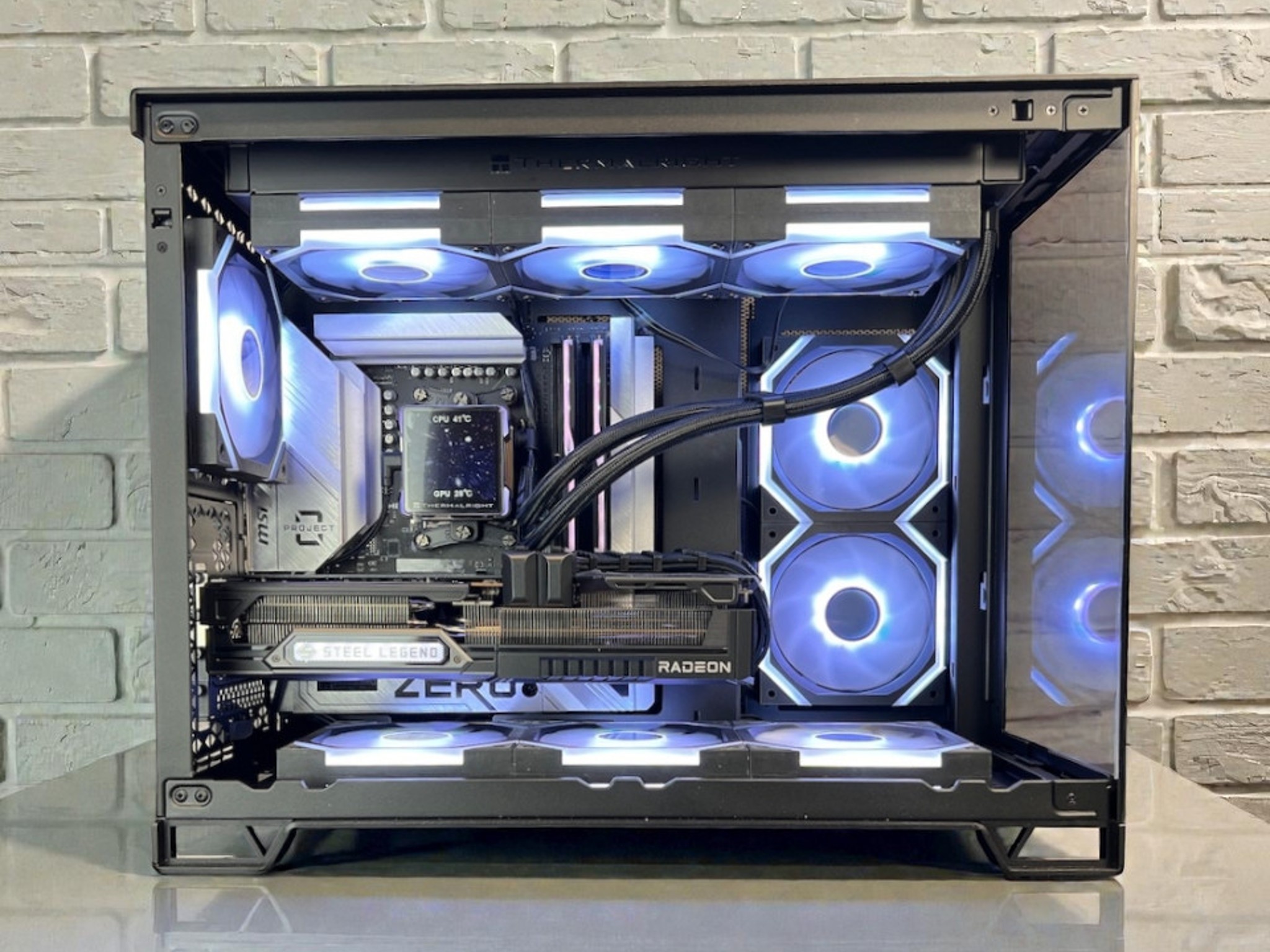 Ryzen 7 9800X3D | RX 9070 XT | 32GB DDR5 | 2 TB M.2 | WIFI 6 | Dark Gamer