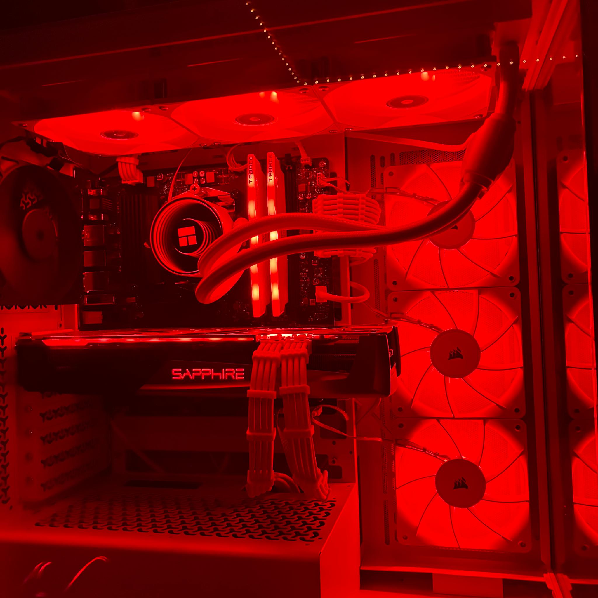 Pre-built All White Gaming PC Ryzen 5 4500 - Radeon 5700 XT NITRO+ 8GB