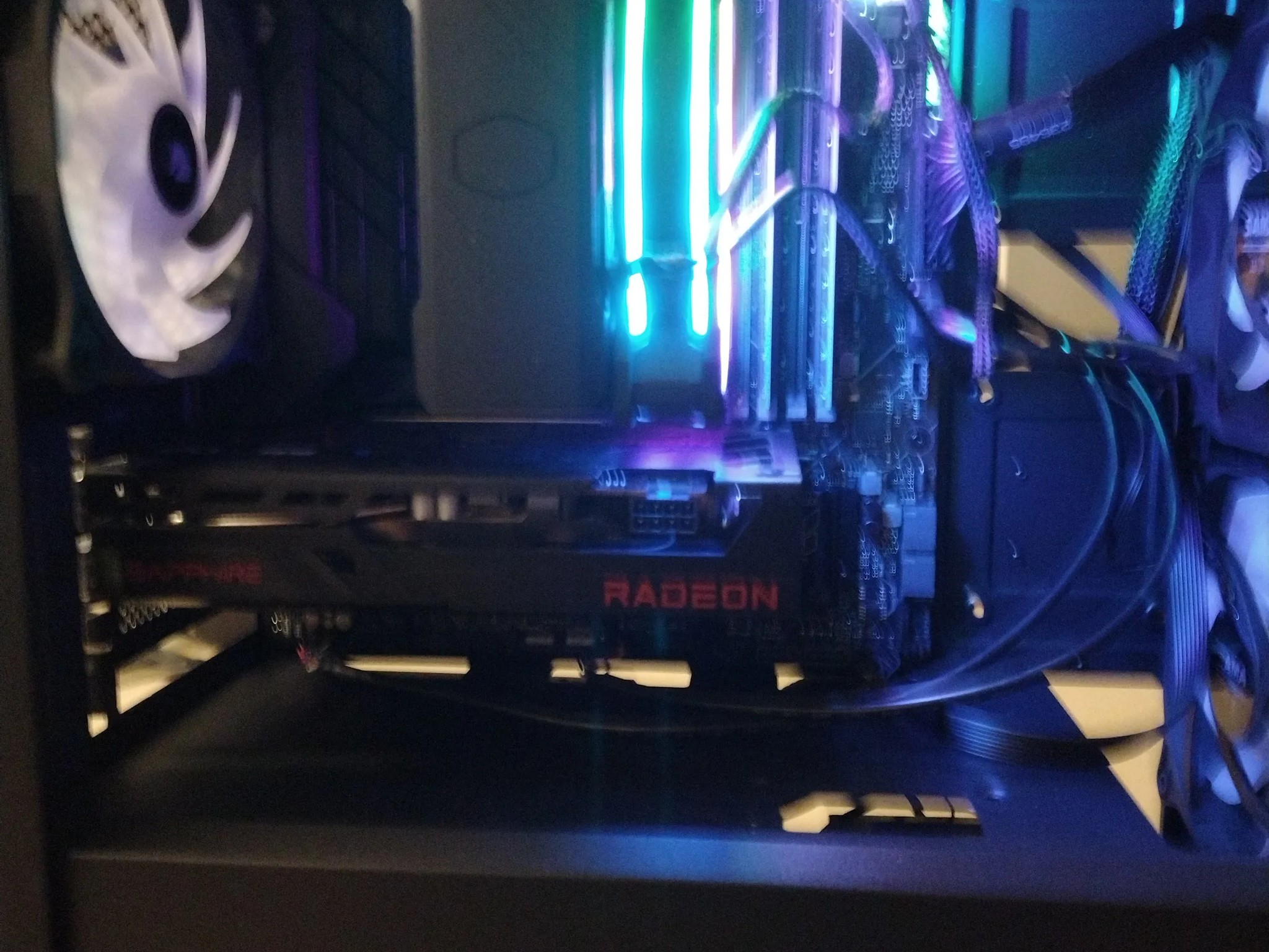 Sapphire Dual Fan AMD RX 6600