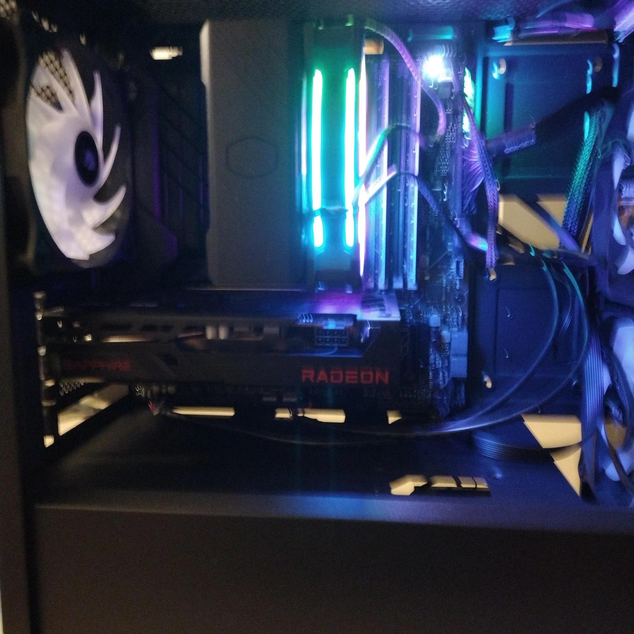 Sapphire Dual Fan AMD RX 6600