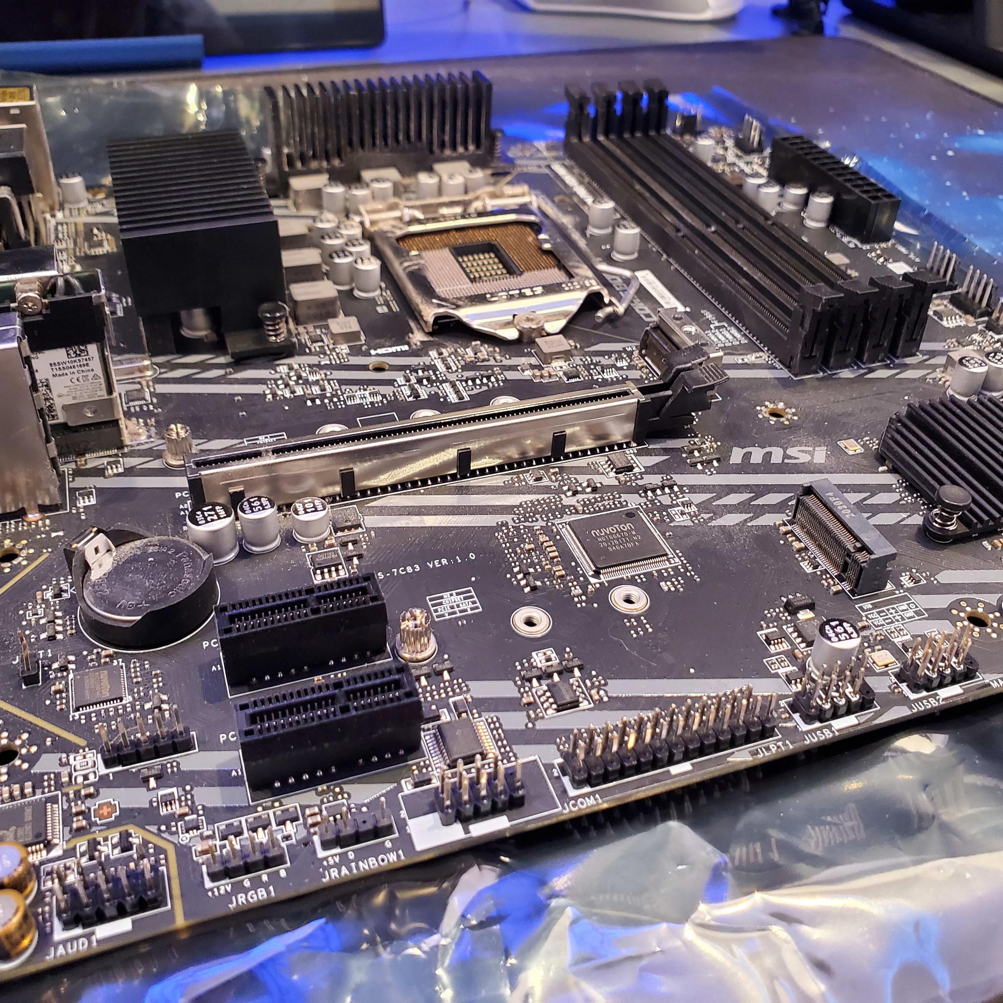 I3 10100 3.6 GHz Processor, B460M PRO VDH WIFI Motherboard